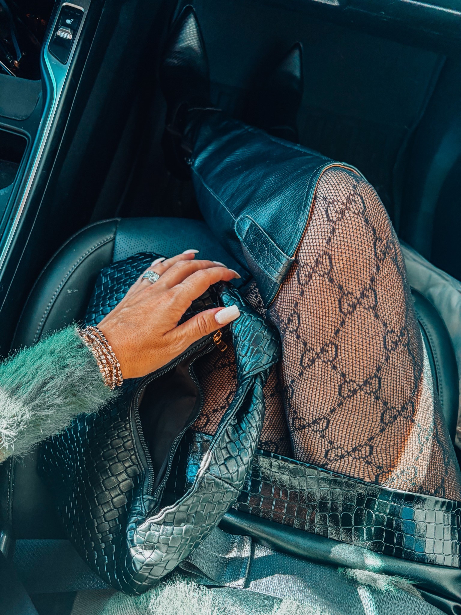 One thing I never regret buying — the GG stockings ✨🖤 

#LTKselfcare #LTKootd #LTKBeauty