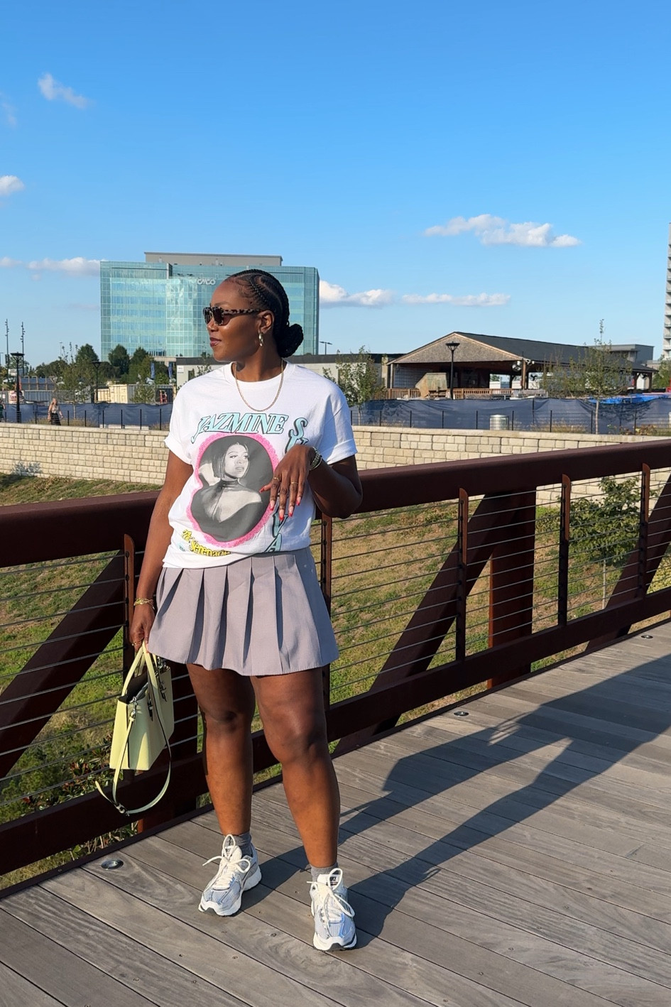 Styling a pleated skirt, styling a graphic tee, Nike Vomero 5
