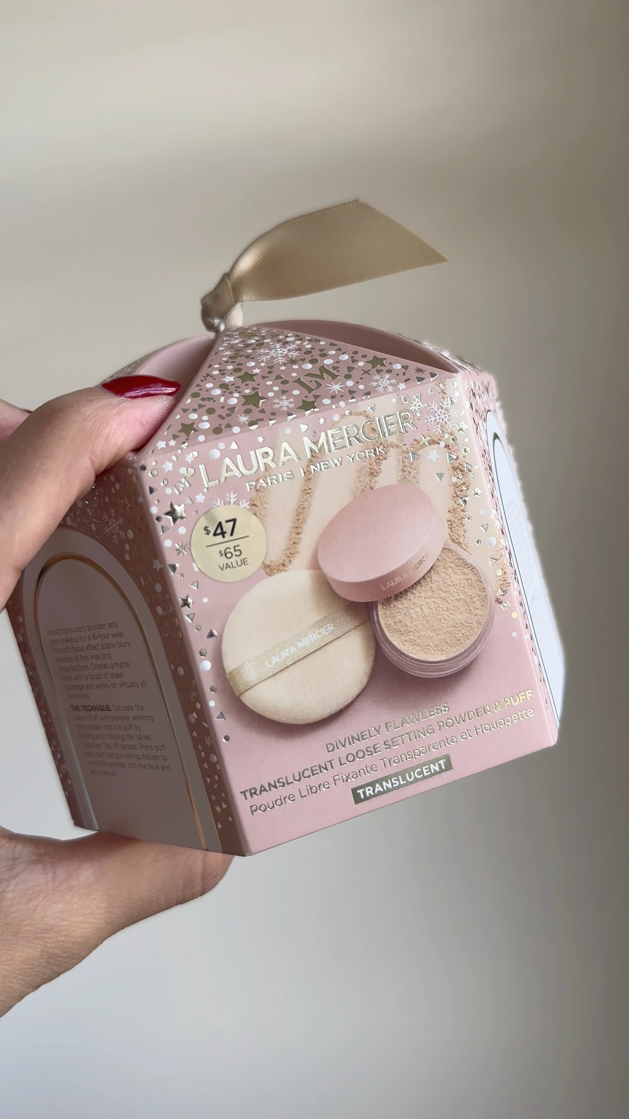 It not too late to pickup the best setting powder at Sephora Sale @lauramercier limited edition Divinely Flawless Translucent Loose Setting Powder & Puff, it helps to set my makeup so good with a blur finish and it absorbs excess oil for an ultimate shine-control. 




#LTKBeauty #LTKGiftGuide #LTKSaleAlert