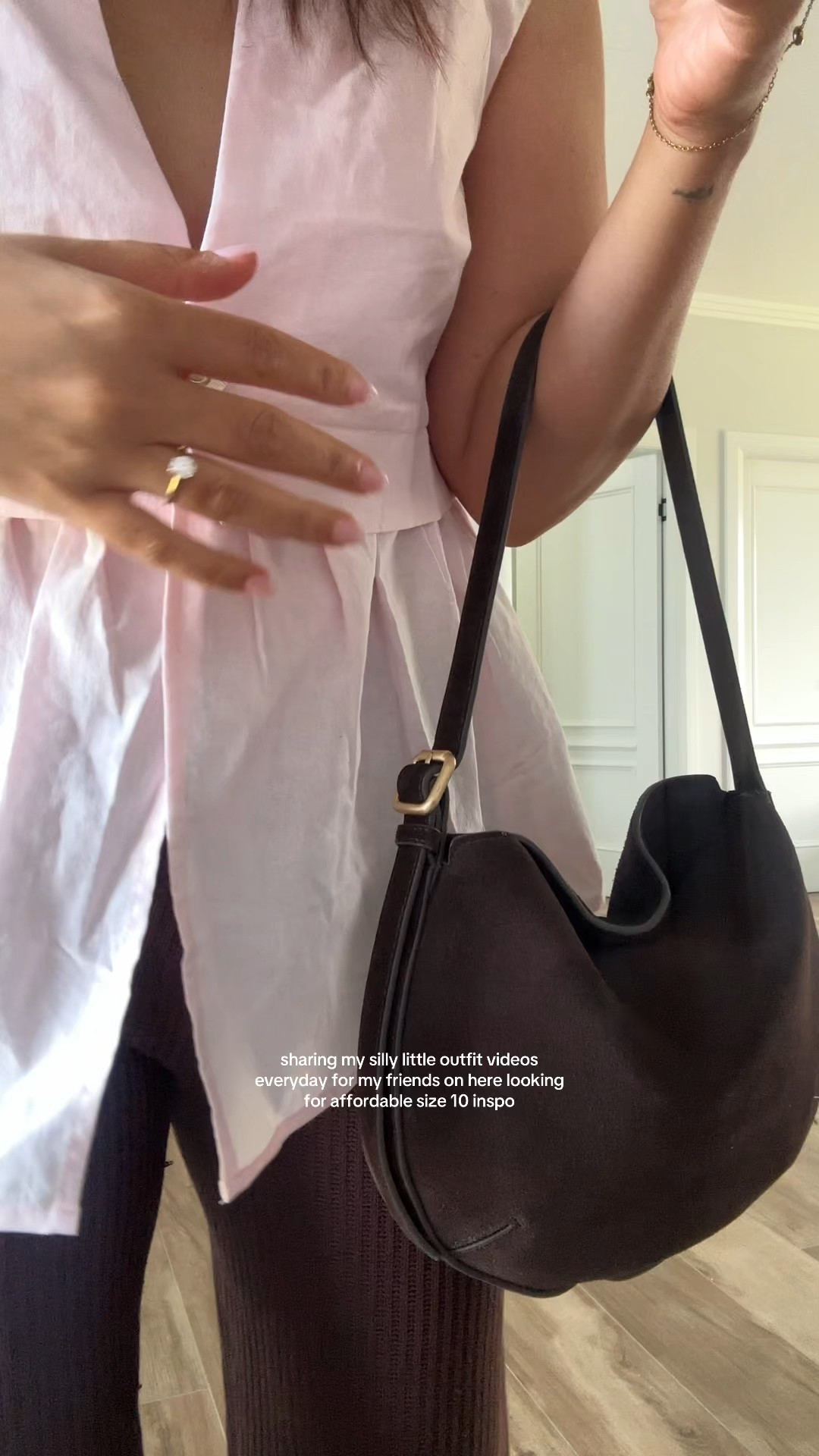 Use code ROCHELLE20 for 20% off the Petal & Pup top 🫶🏼