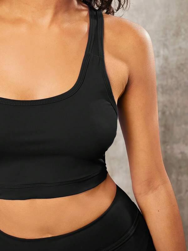 SHEIN Solid Sports Bra & Split Hem Skirt | SHEIN
