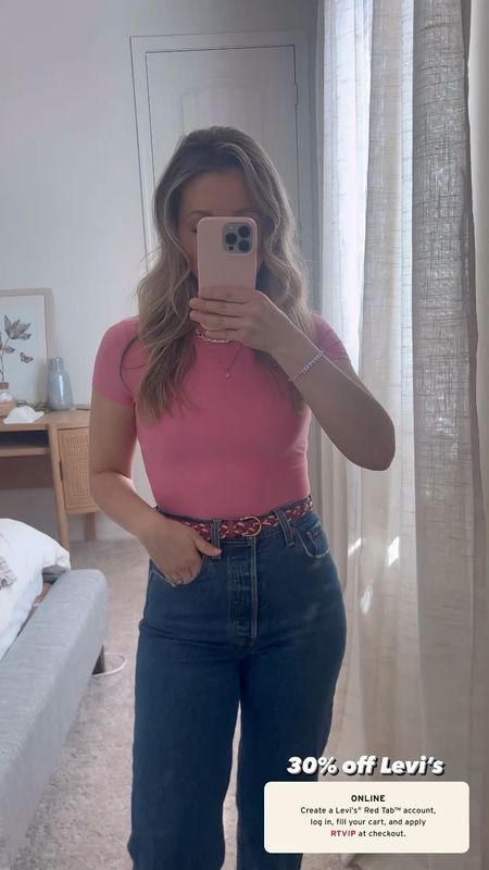 My ootd today 👖🌸 Levi’s 30% off sale today when you create an account ! (Details on screen) Wesring the Levi’s ribcage denim ankle length short length in size 25 with pink Levi’s braided thin belt. Abercrombie baby tee bodysuit in pink size xs runs tts 



#LTKstyletip #LTKsalealert #LTKVideo