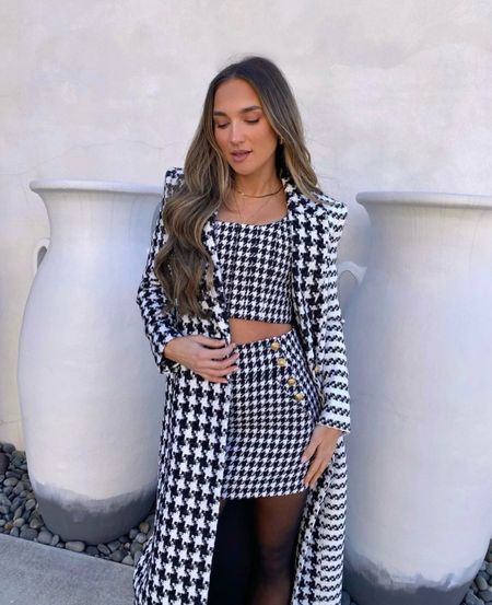 Alice and Olivia houndstooth top skirt and coat matching outfit 

City style 
Street style 
Winter outfit 
Black and white outfit 

#LTKeurope #LTKSeasonal #LTKstyletip