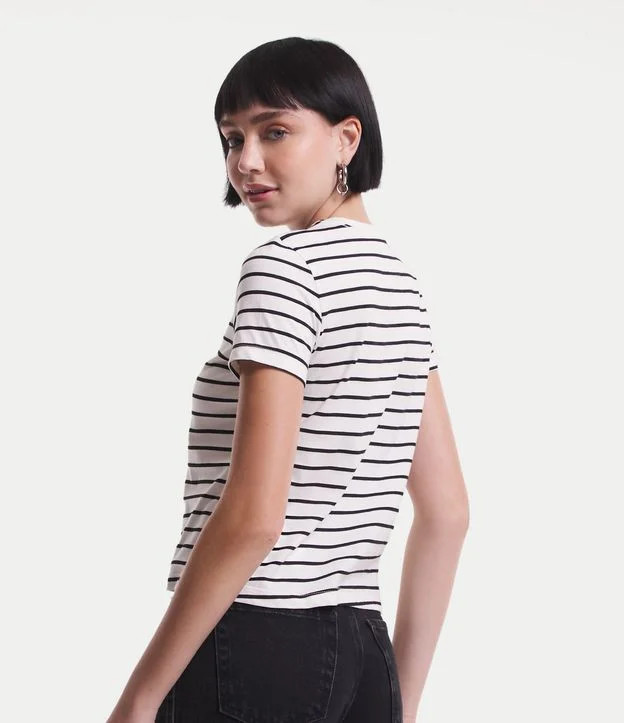 Camiseta em Meia Malha Listrada com Manga Curta Branco | Renner (BR)