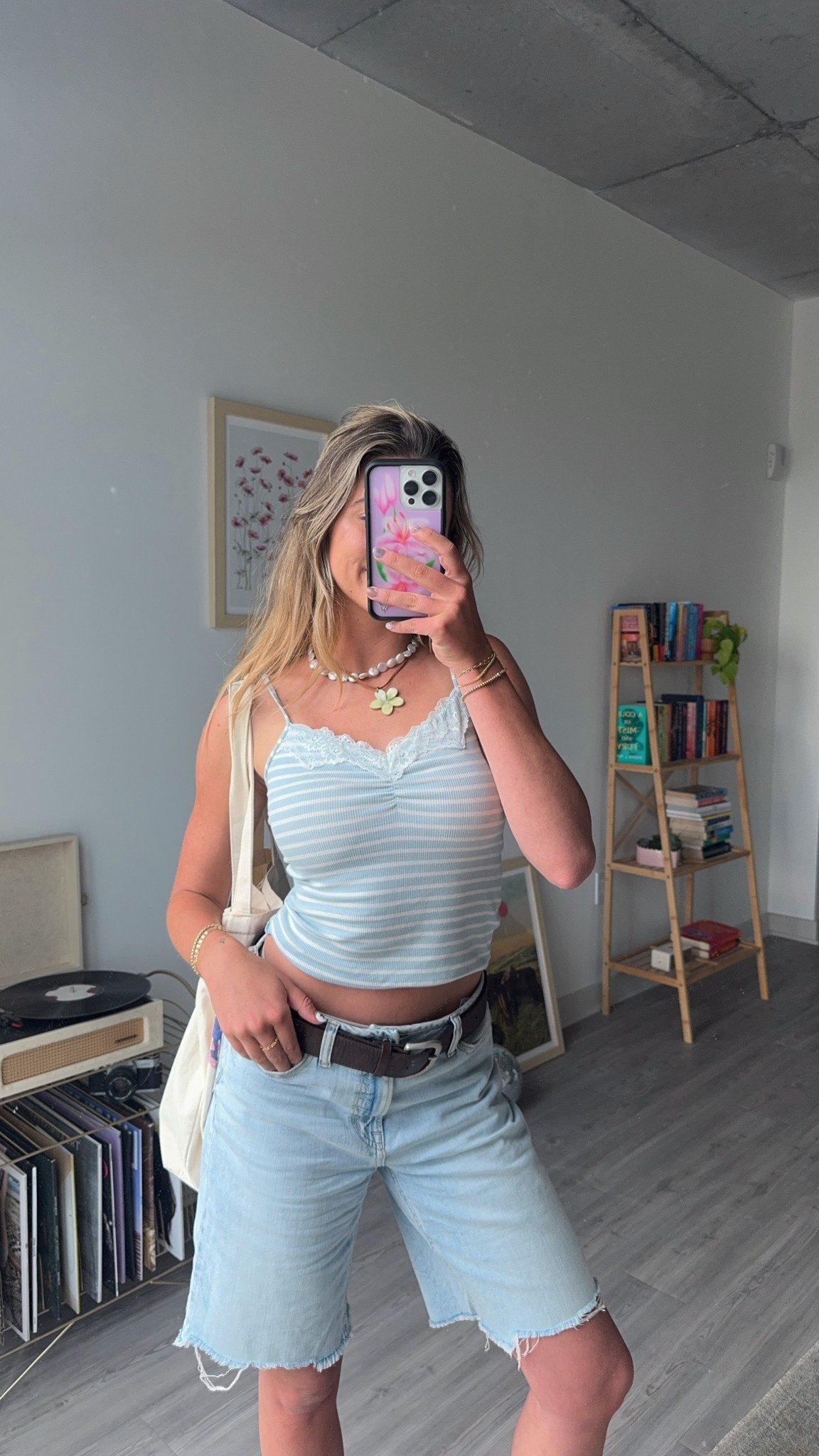 cutie casual spring fit 💛

#LTKSeasonal #LTKFindsUnder50 #LTKStyleTip