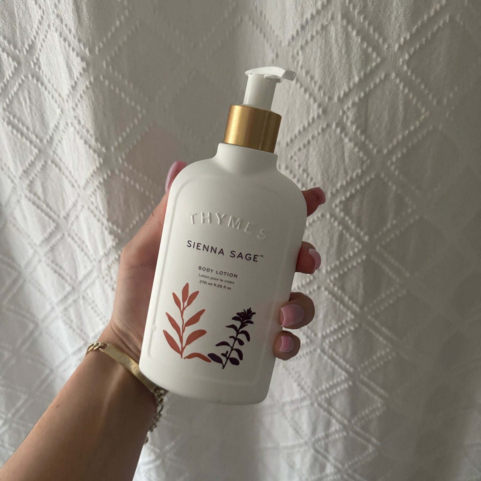 in LOVE with this lotion. 
notes: palo santo wood, soft amber, & clarly sage 🫠



#LTKbeauty #LTKfindsunder50 #LTKU