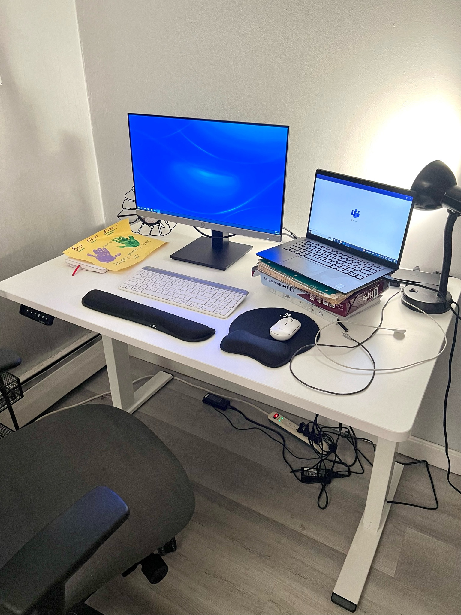 Flexispot standing desk! Great quality & good home office investment! 🙌🏼

#LTKworkwear #LTKhome #LTKCyberweek