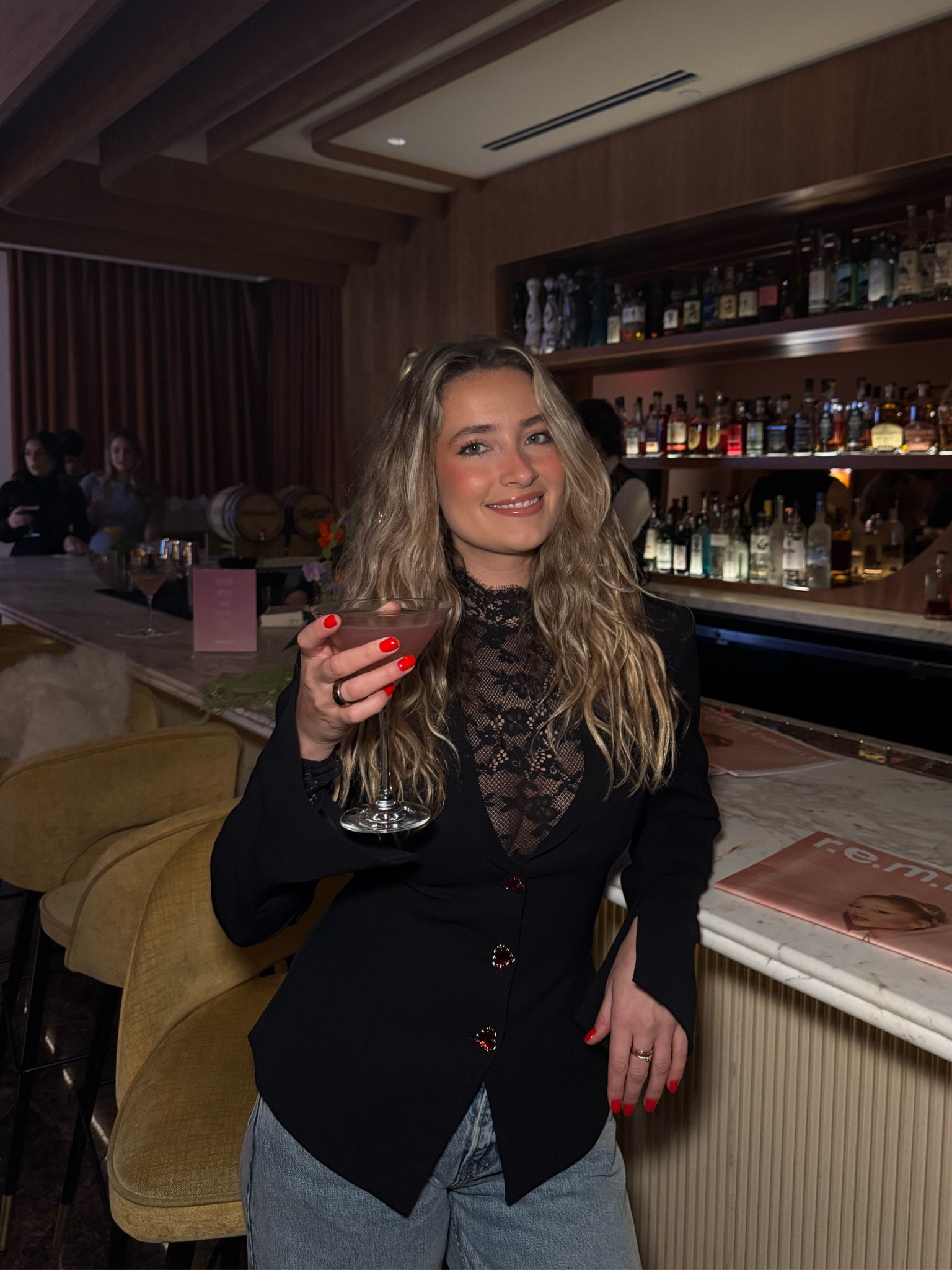 OOTN I’m wearing a size small in blazer and bodysuit and size 27 in jeans! 