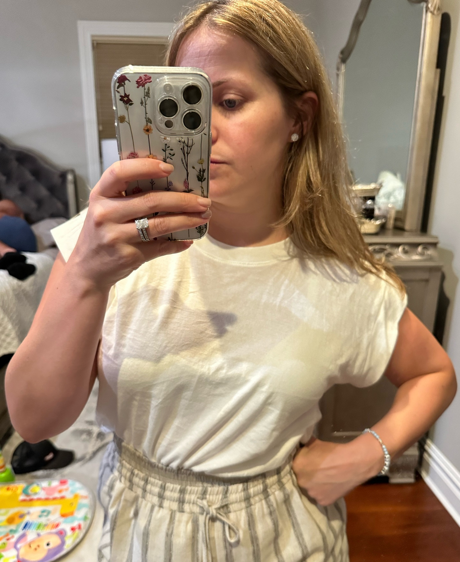 love the neckline and sleeves of this tshirt (wearing a small)

#LTKSaleAlert #LTKFindsUnder50 #LTKStyleTip