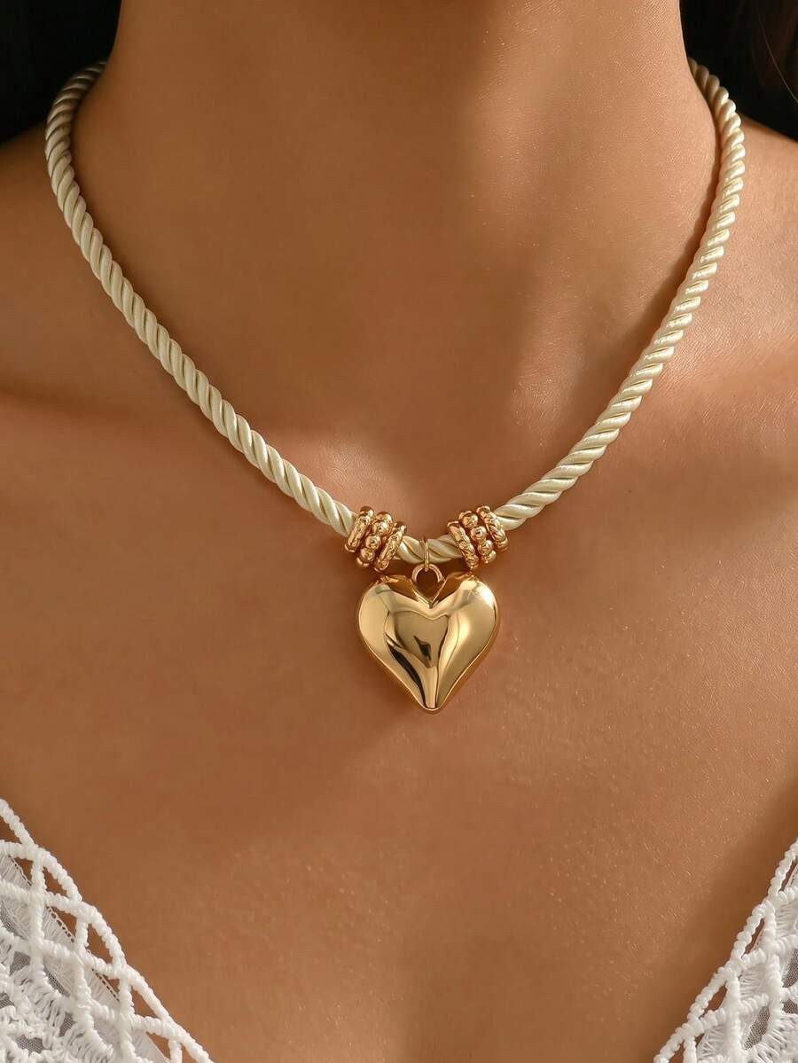 1pc Spring & Summer Minimalist Elegant Women Pendant Necklace, Vintage Bohemian Golden Heart & St... | SHEIN