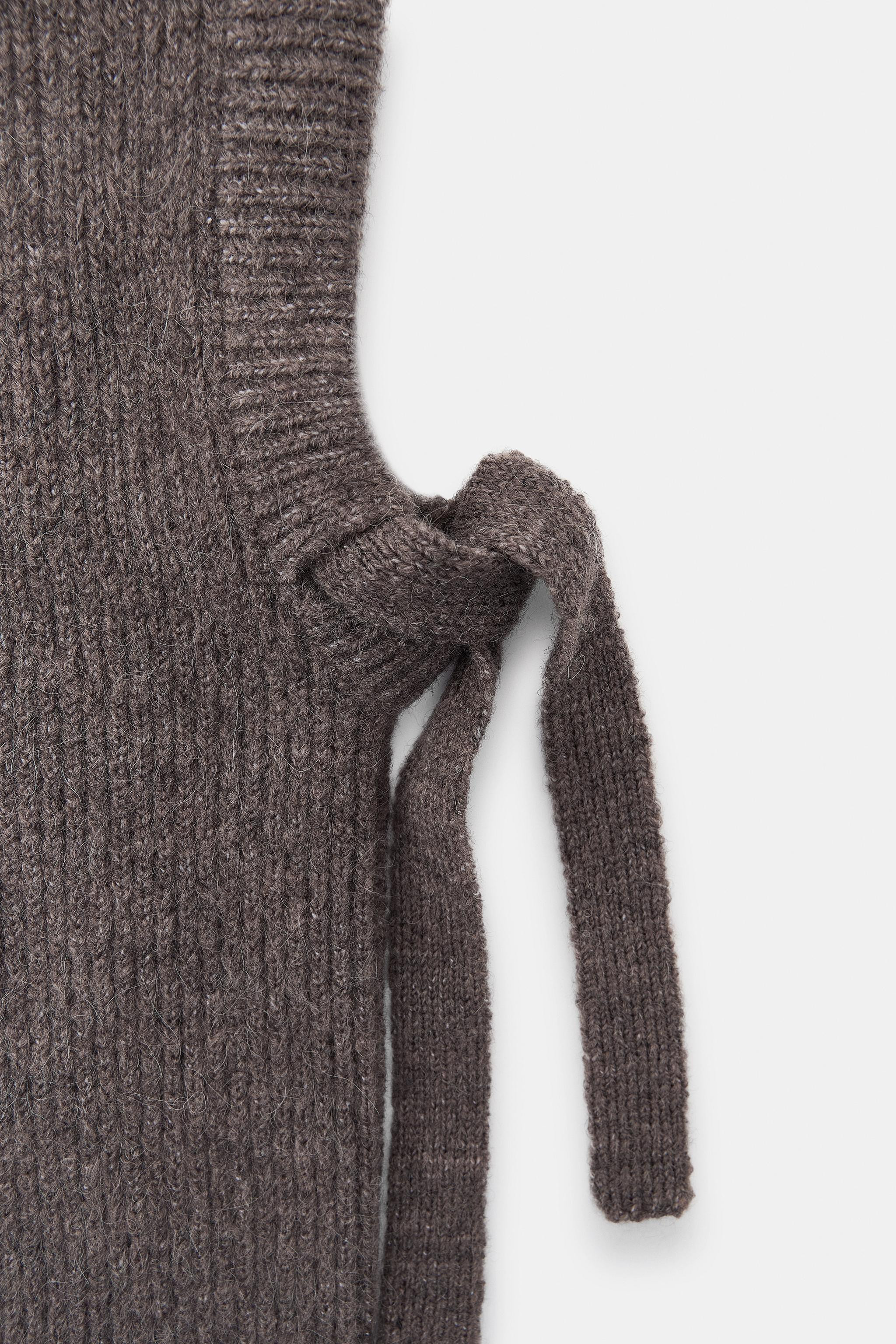 RIBBED KNIT HOOD | Zara UK