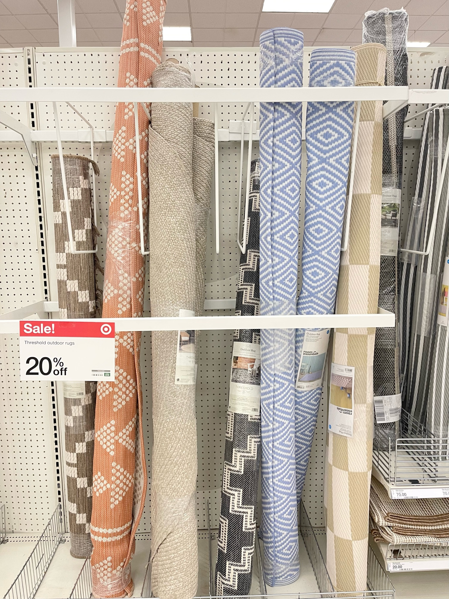 This Presidents Day long weekend only!! Save 20% OFF Threshold outdoor rugs!! ☀️🙌🏻

#LTKSeasonal #LTKfindsunder100 #LTKhome