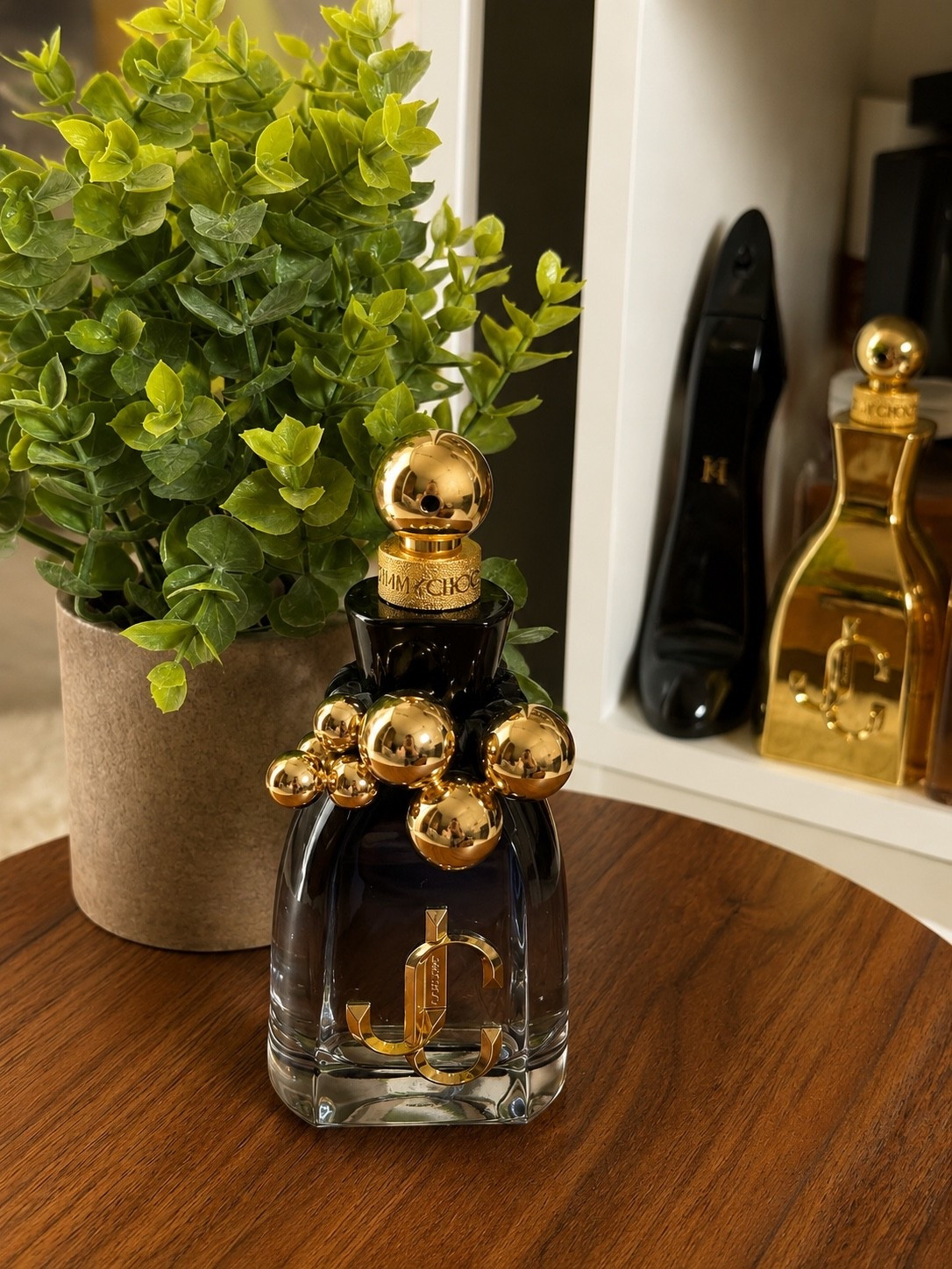 Jimmy Choo I Want Choo Forever Perfume Review ✨
A perfume that feels bold, feminine, and unforgettable. 🖤✨ Jimmy Choo I Want Choo Forever is one of my favorite fragrances when I want to feel confident and put together. The beautiful bottle is vanity-worthy, and the scent is perfect for evenings, date nights, and special occasions.

#LTKBeauty #JimmyChoo #PerfumeCollection #LuxuryBeauty #FragranceLover

#LTKBeauty #LTKdayinmylife #LTKselfcare