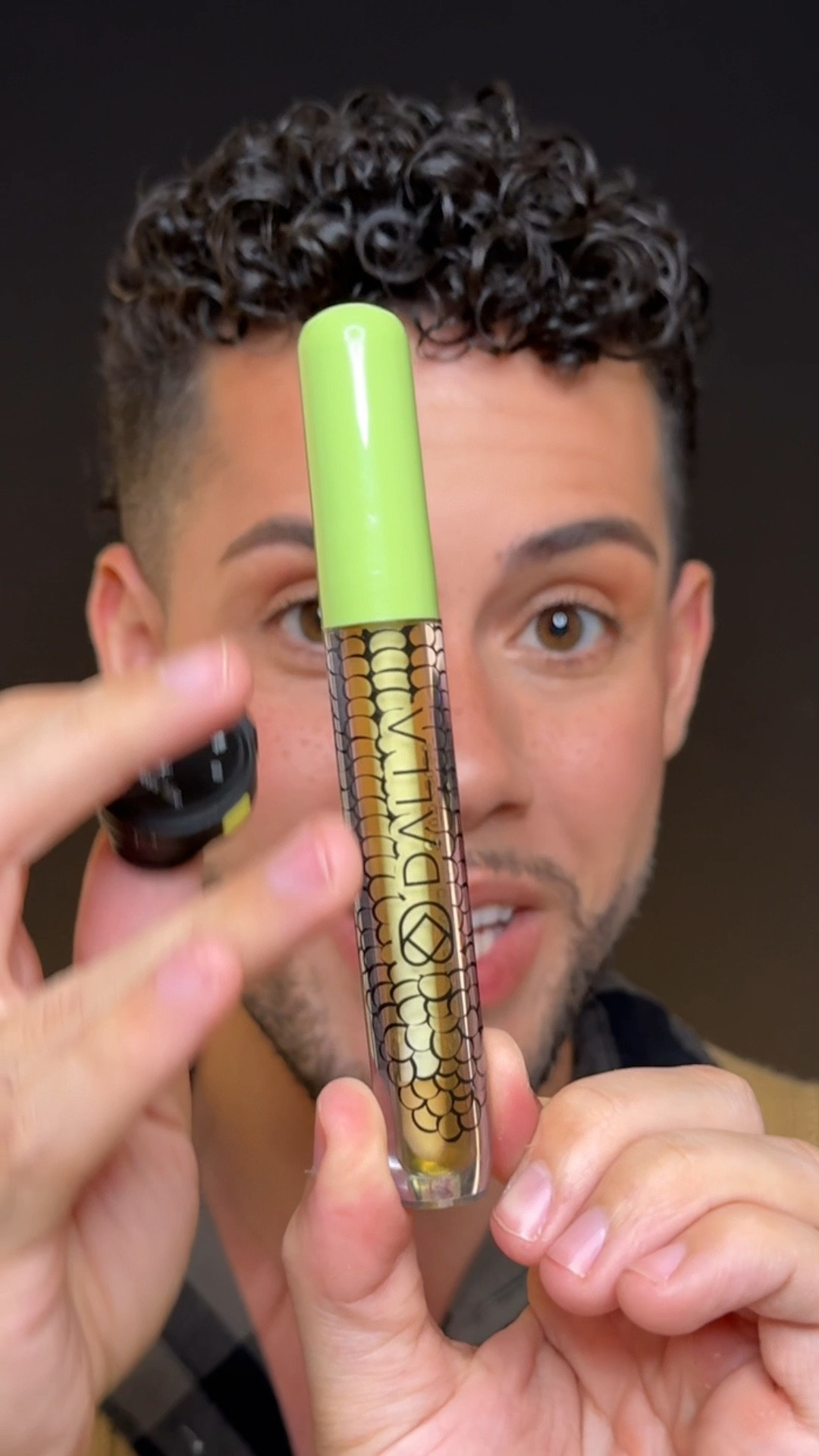 O gloss que vai fazer sucesso na festa de São João. E ele é baratinho! 

#LTKbeleza #LTKbrasil