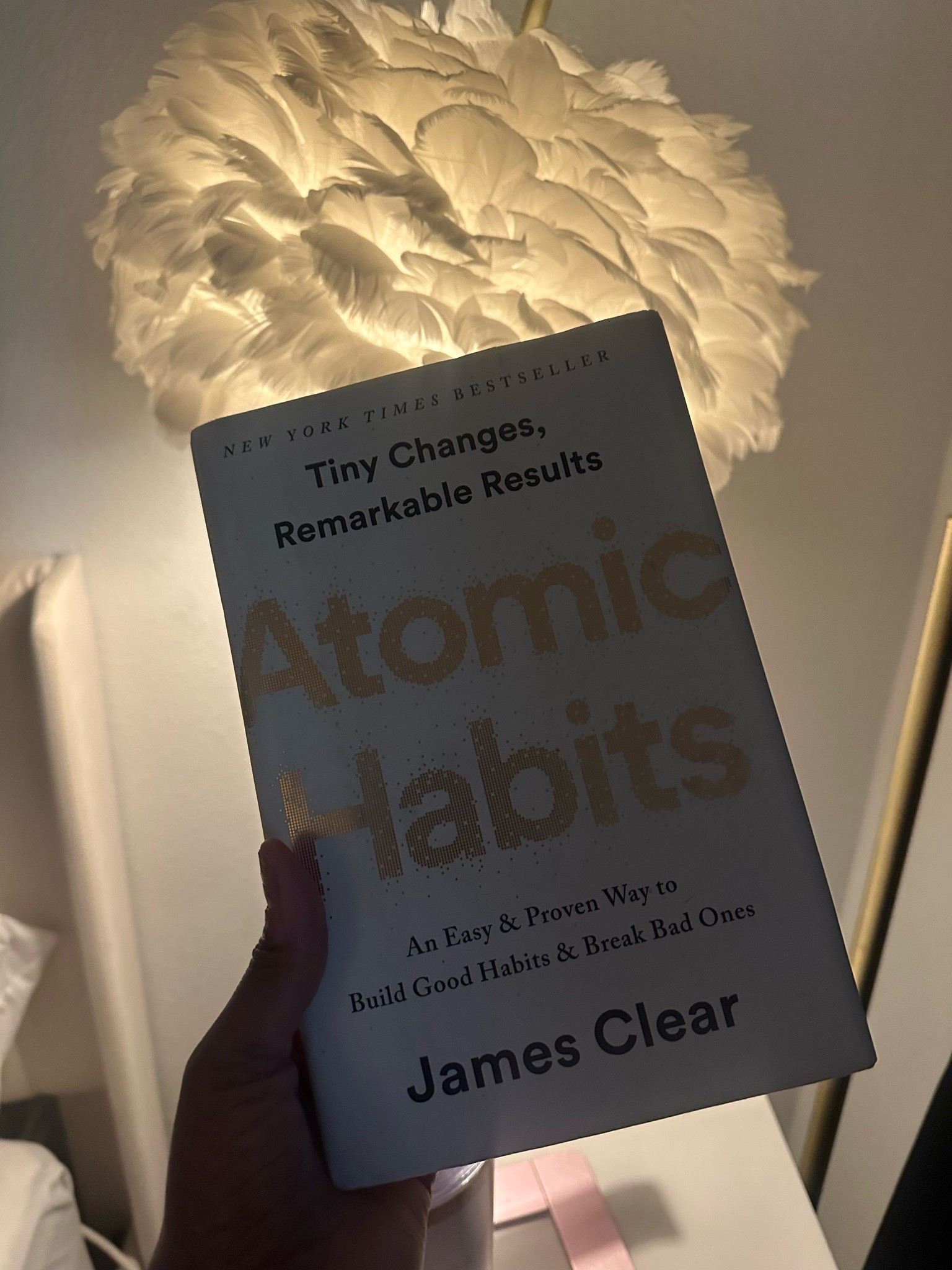 Getting back into the habit of reading before bed. No digital items an hour or two before going to sleep. #newroutines #reading #nightineroutines

#LTKdayinmylife