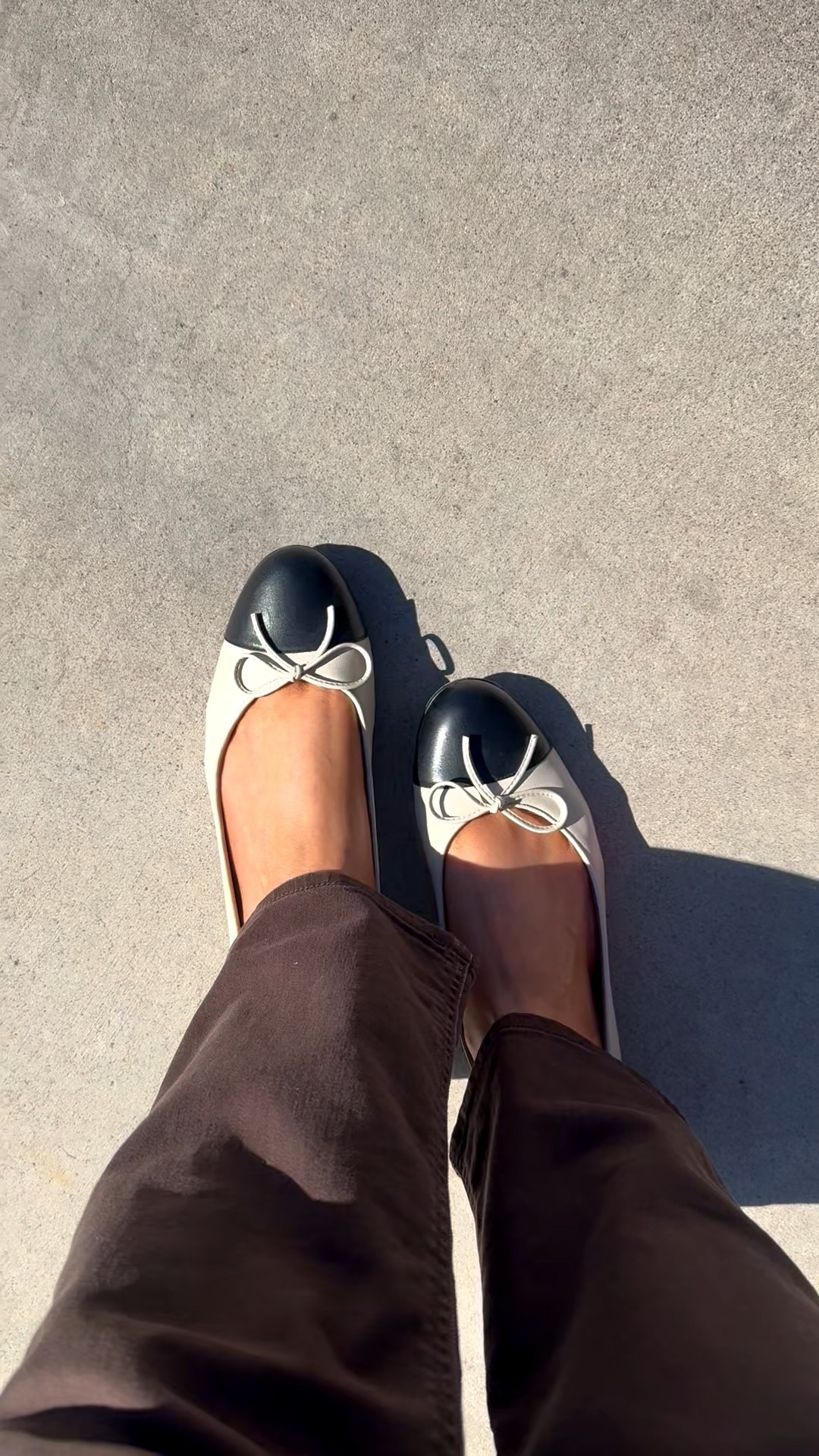 the most comfy ballet flats!! 

margaux NY ballet flats | color block ballet flats | demi flat | black and white flats | work flats | office shoes 
