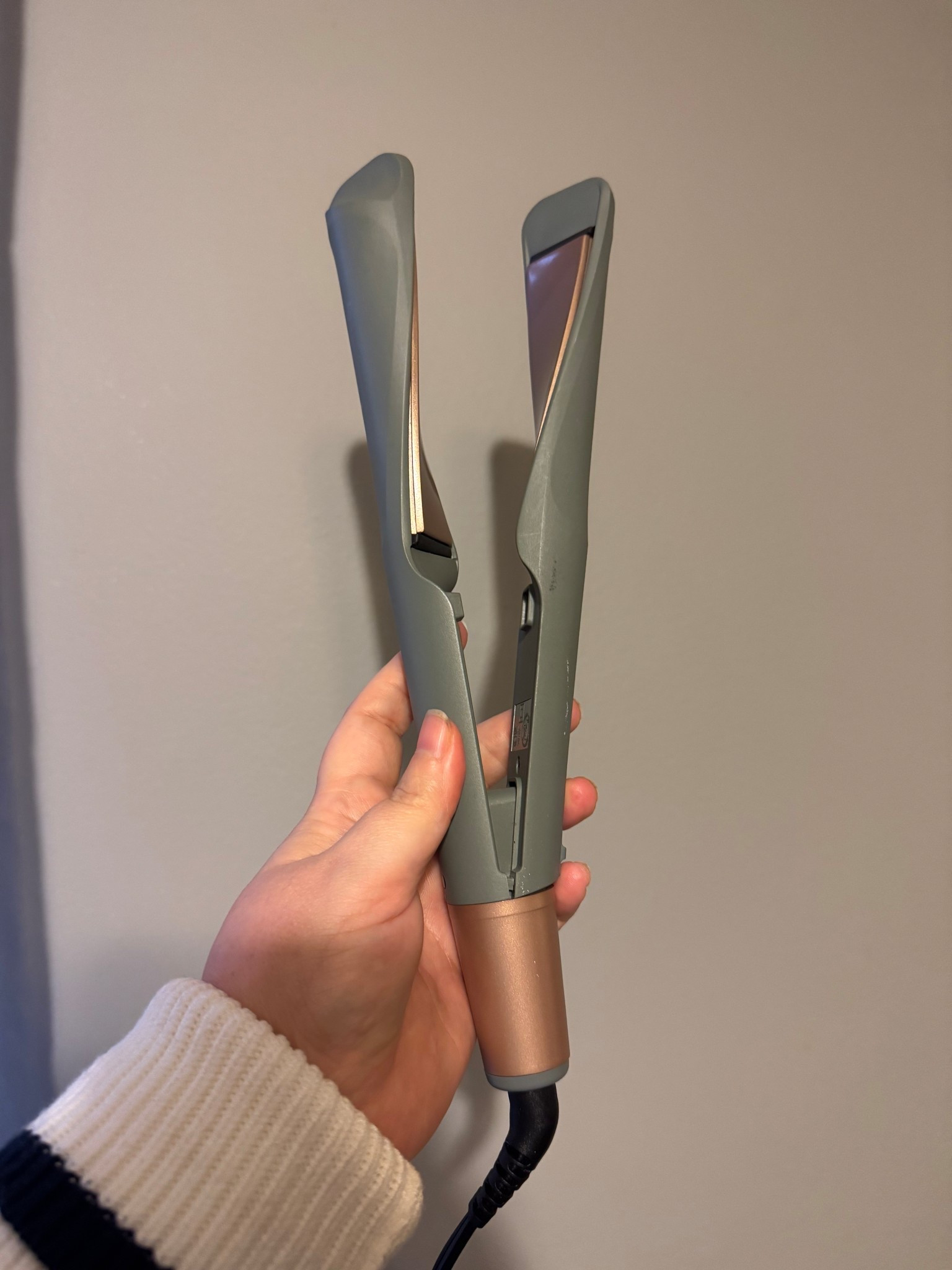 Hair styler with twist#LTKHair#

#LTKGiftGuide #LTKBeauty