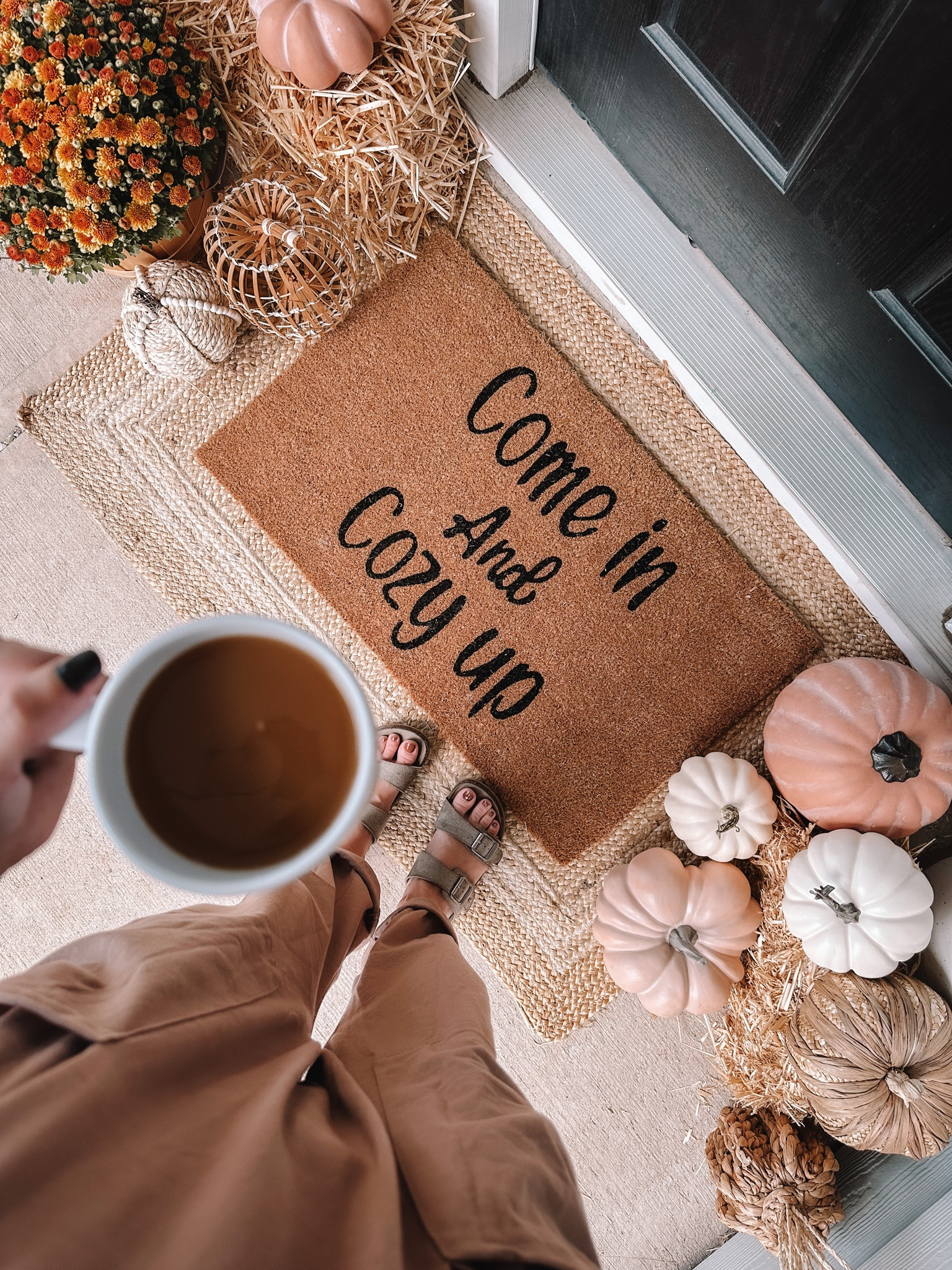 Good morning ☕️🍁 



#LTKSeasonal #LTKfindsunder50 #LTKhome