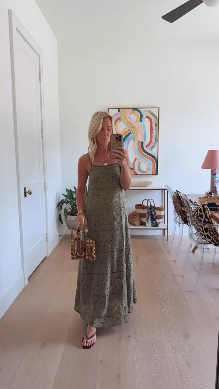 This dress is giving fall vibes and I’m here for it!
Dress: small

#LTKSeasonal #LTKOver40 #LTKootd