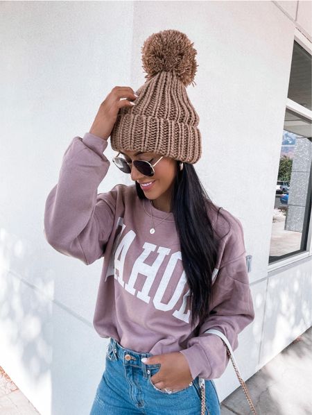 Cozy knits! Code: BRITTANYMSAVE20 for 20 % off 

Causal outfits 
Casual looks 
Causal style 
Street style 
Holiday looks 
Beanies 
VICI outfits 
VICI sale 

#LTKGiftGuide #LTKSeasonal #LTKHoliday