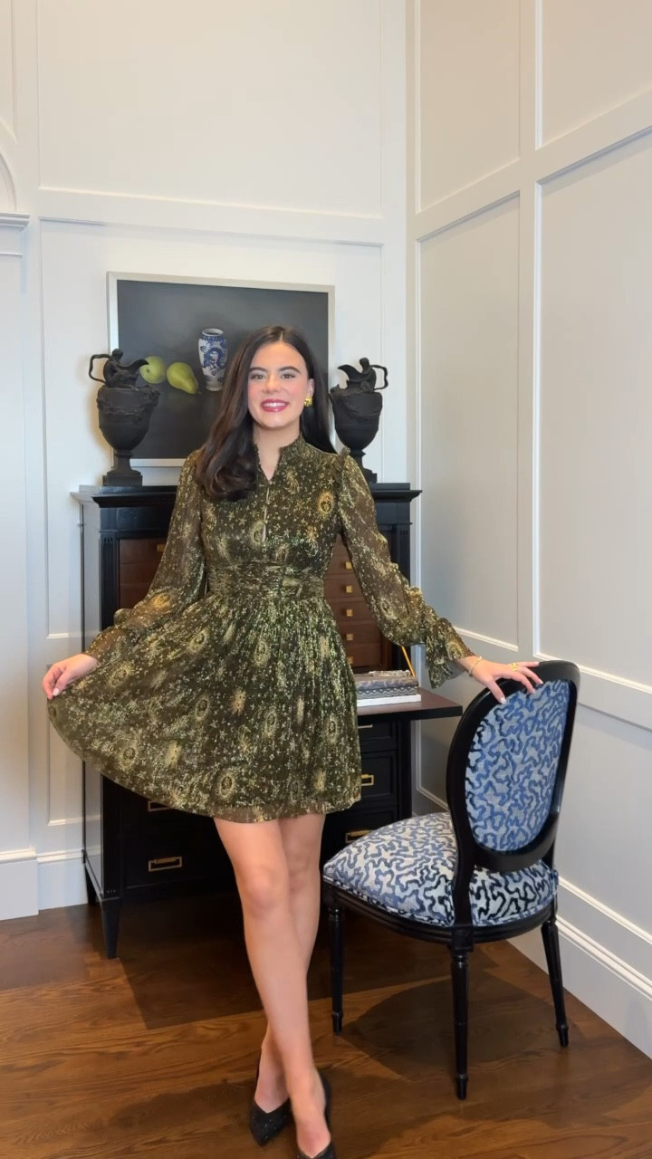 My Wicked x @aquabrandofficial dress from @bloomingdales would be the go-to dress for any holiday party or New Year’s Eve! #bloomingdales #ad