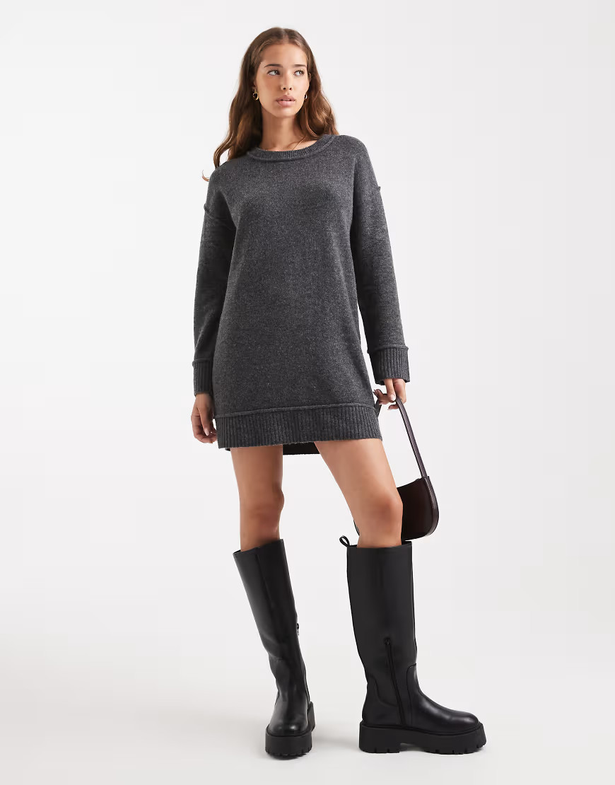 ONLY – Kurzes Strickkleid in Grau mit überschnittenen Schultern | ASOS (Global)