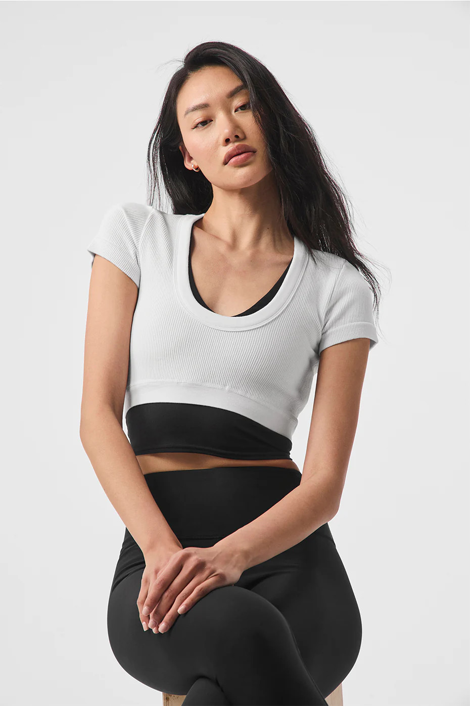 ALO | Seamless Ribbed Cropped Serene Short Sleeve Top in White, Size: Medium | Alo Yoga (US)