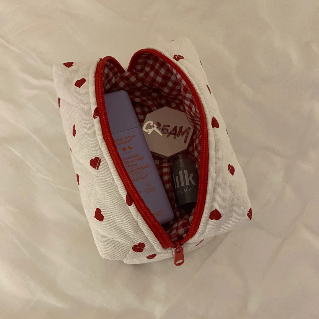 Red Heart Quilted Makeup Bag, With Red Gingham Inside, Cosmetic Bag, Dimond Quilted, Pinterest, S... | Etsy (US)