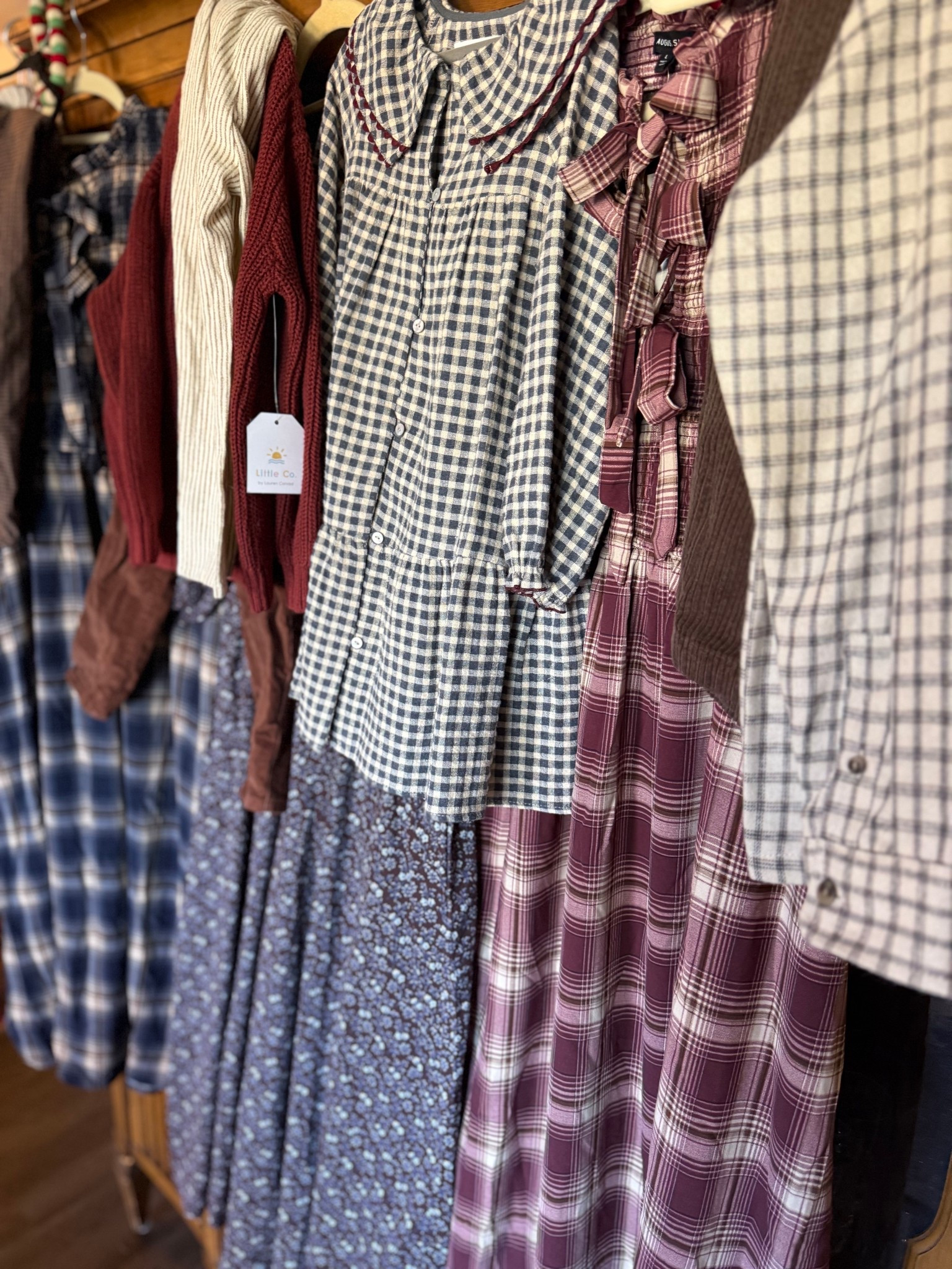 Family photo styling 

#LTKKids #LTKHoliday