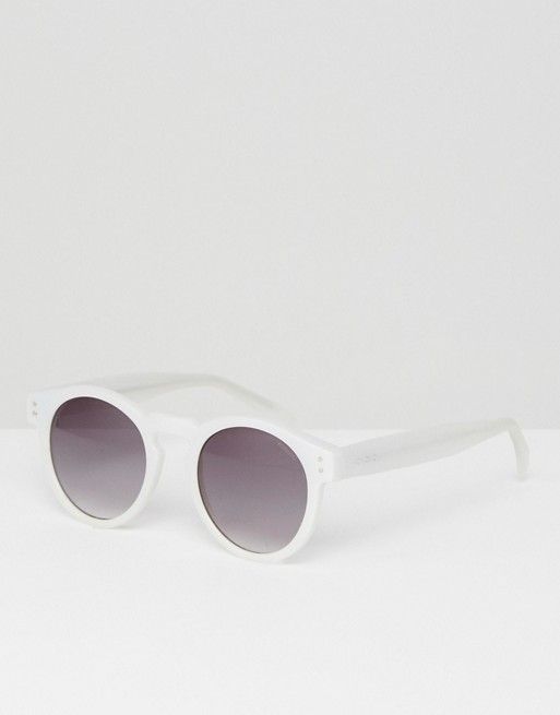 Komono Clement Round Sunglasses in White | ASOS US