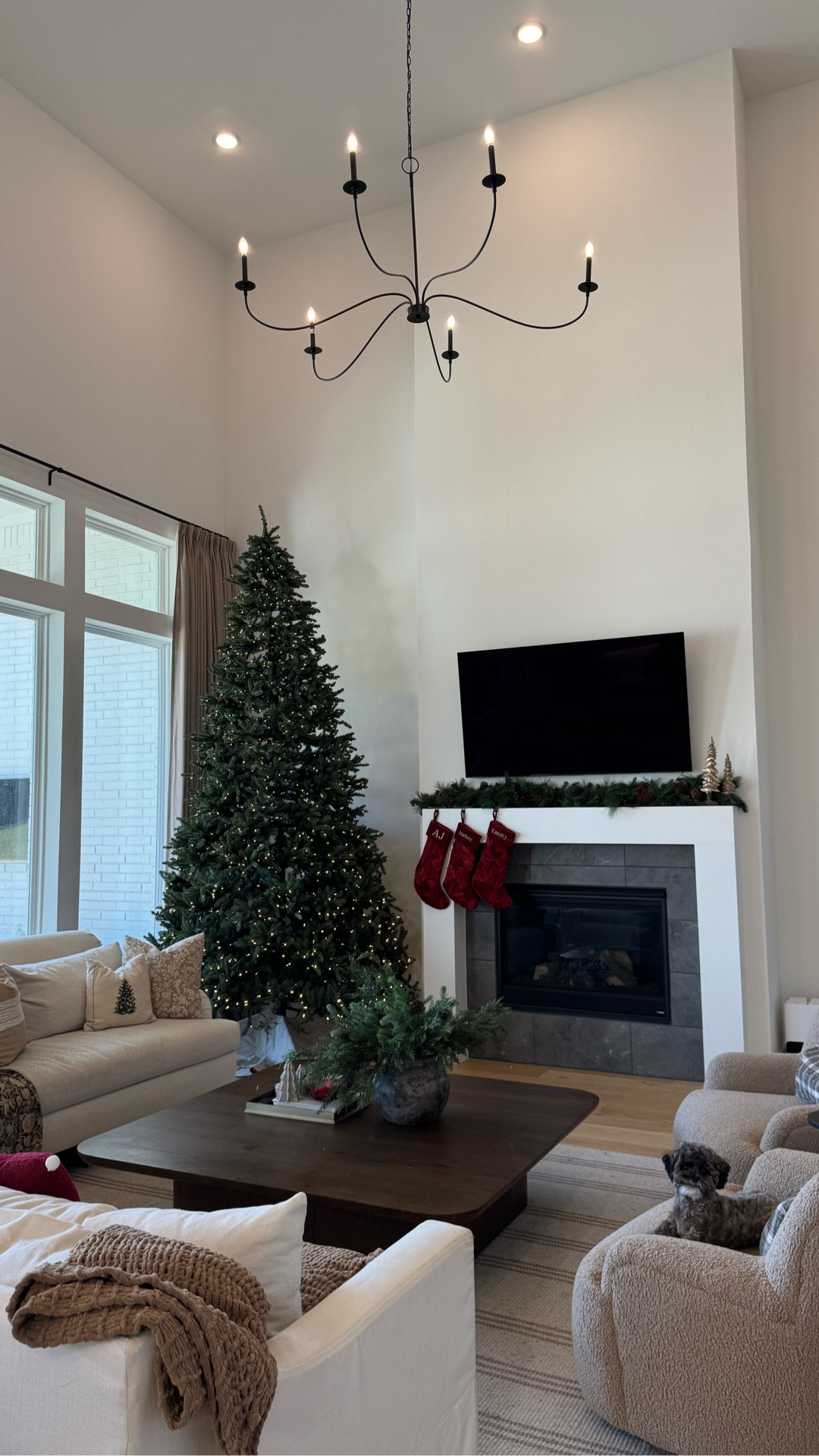 Christmas decor | Christmas decor ideas | Christmas decorations 

#LTKHoliday #LTKSeasonal #LTKHome