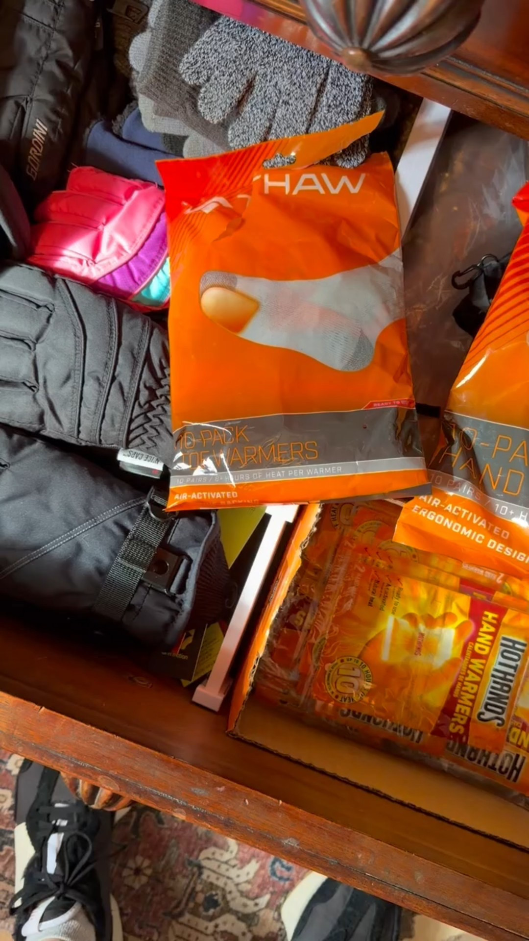 Winter essentials we always keep stocked: HotHands Hand Warmers and air-activated disposable hand warmers (10-pack). Perfect for cold mornings, outdoor sports, school drop-offs, and winter walks—easy to grab and actually last for hours.

#handwarmers #hothands #winteressentials #coldweathergear #airactivatedhandwarmers #homeorganization #eanesinteriors


#LTKSeasonal #LTKTravel #LTKFindsUnder50