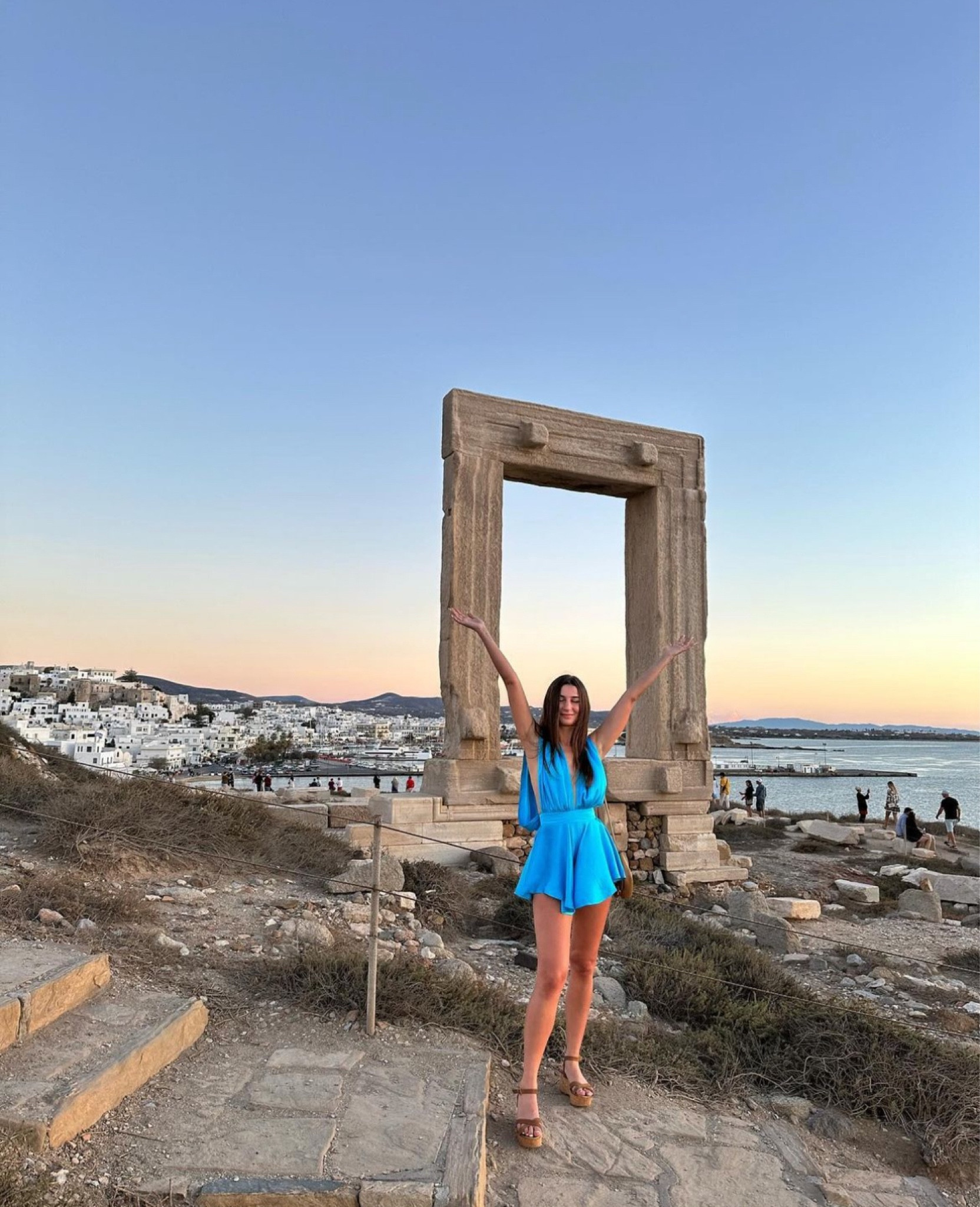 this dolls house romper is the CUTEST / the color is sooo vibrant I’m obsessed

see linked for some similars!!



#LTKfindsunder50 #LTKwedding #LTKHoliday