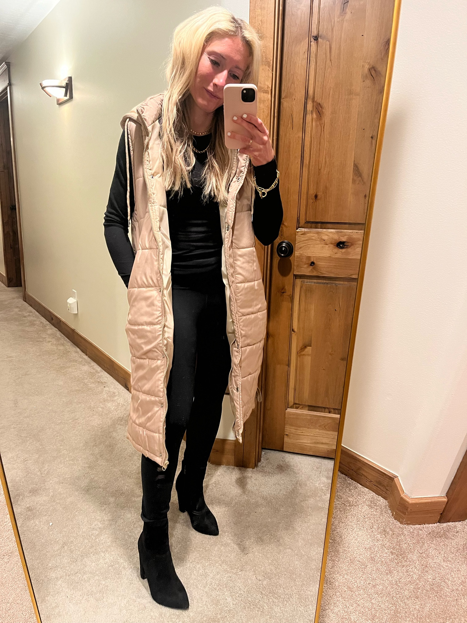 Walmart puffer down vest!
Quality is 👌🏼 . Wearing a size small.

#LTKstyletip #LTKsalealert #LTKunder50