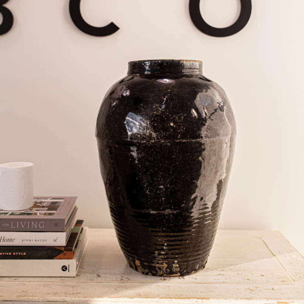 Vintage Oversized Black Paso Pot | By Luxe B Co. | luxe bCO