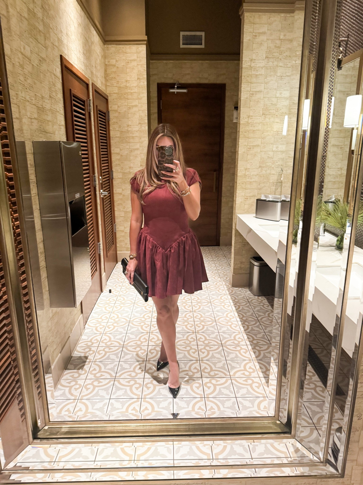 Found the perfect holiday dress for your next event🖤

Wearing size medium 

#LTKHoliday #LTKSeasonal