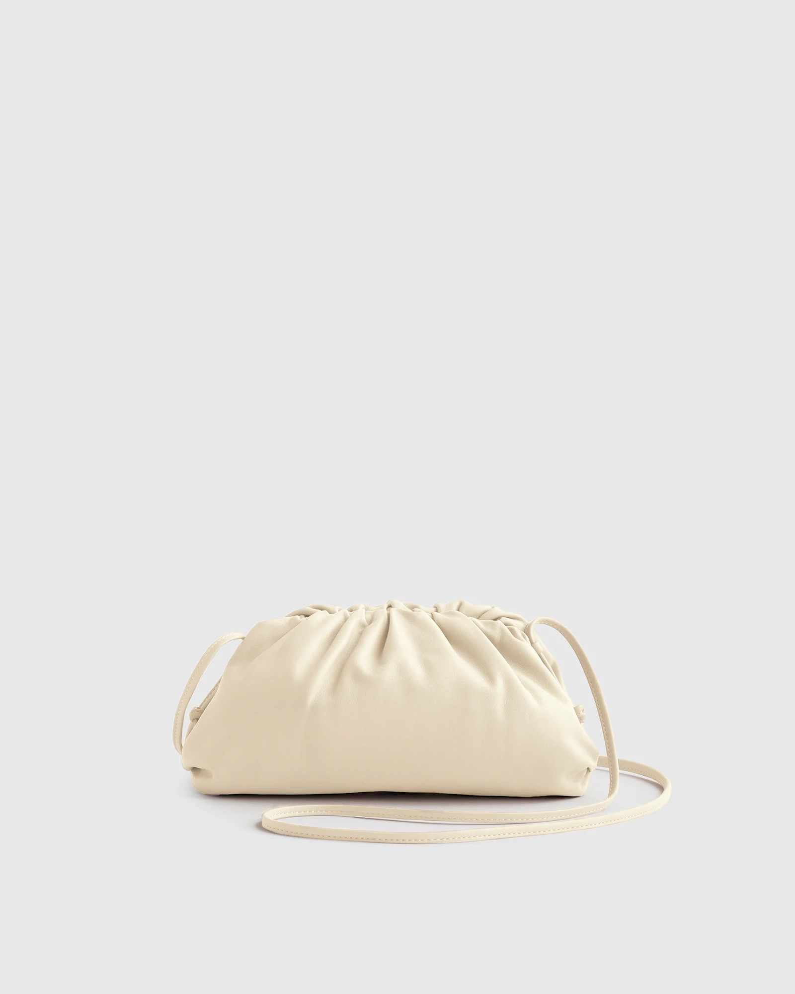 Quince | Women's Italian Leather Pouch Crossbody Clutch in Cream | Quince