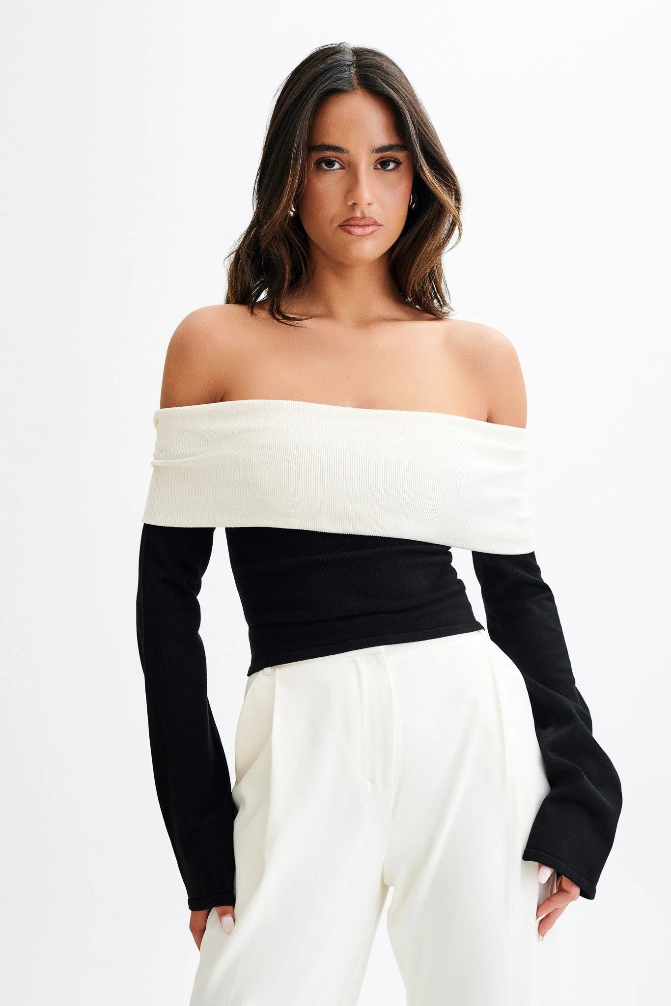 Contrast Overlay Knit Top - Black/White | MESHKI US