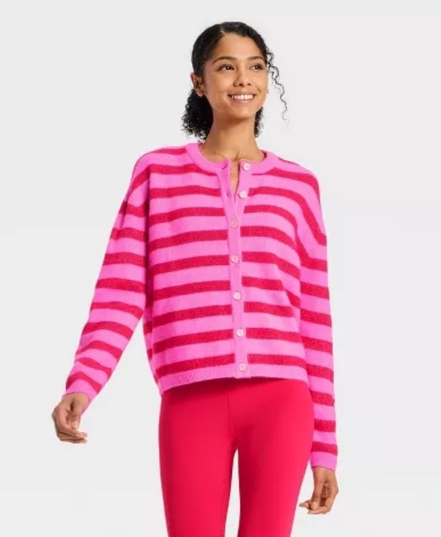 Valentine’s ready - so cute and cozy ! Other collars and stripes available


#cardigan #valentinesday #pinkcardigan #stripedcardigan #valentines #LTKU #LTKOver40
 

#LTKFindsUnder50 #LTKSeasonal #LTKWorkwear