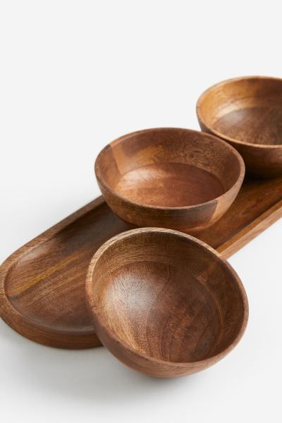 Wooden serving bowls and tray | H&M (UK, MY, IN, SG, PH, TW, HK)