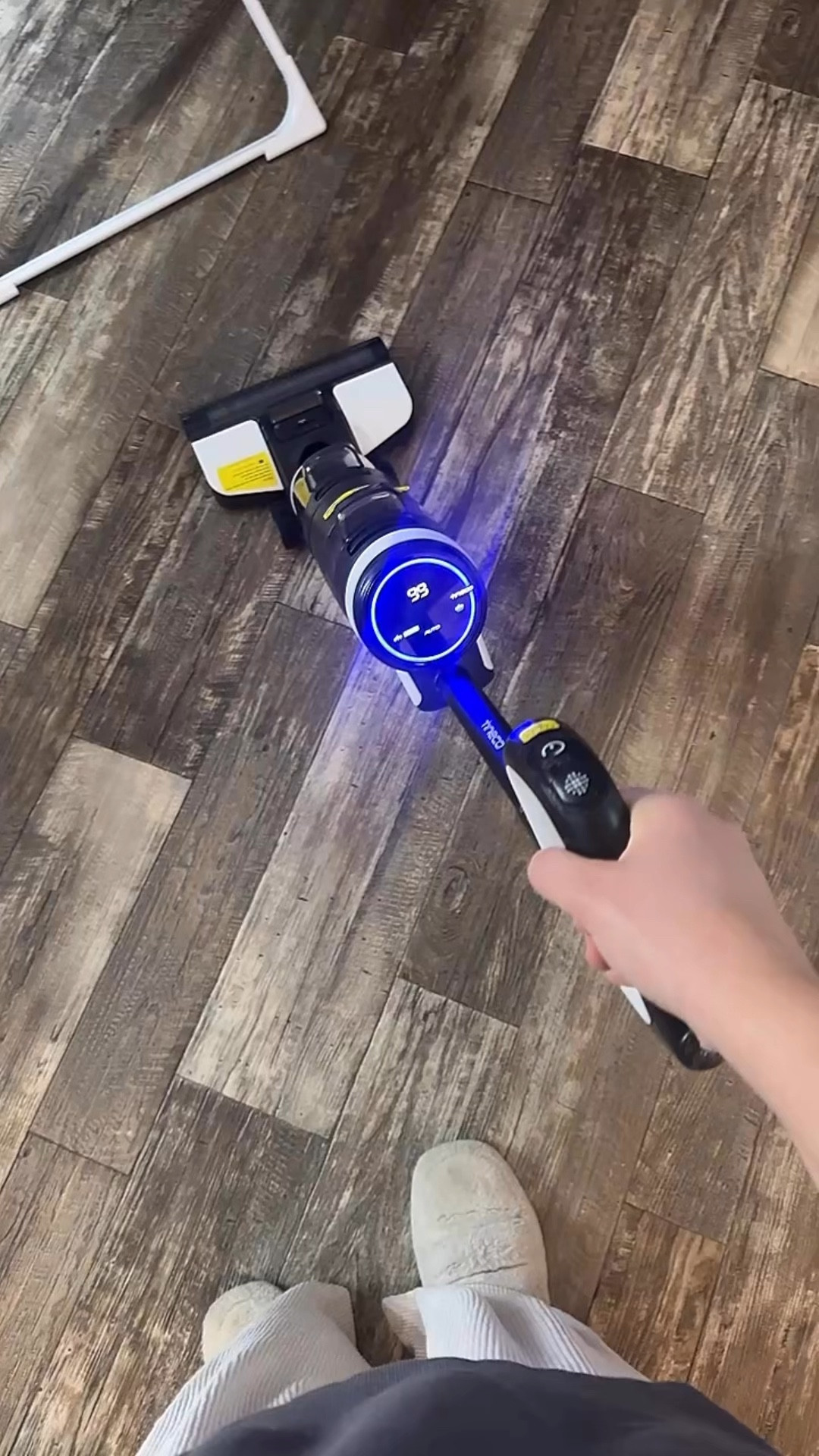 This Tineco wet/dry floor vacuum has been a life saver in our house! Anything to save time as a busy mom is a win in my book. This machine both vacuums AND mops at the same time. There is a $100 off coupon on Amazon right now, so grab yours before that’s gone 👏🏼

#busymom #momhacks #cleaninghacks #boymomlife #salealert #giftideas #amazonhome



#LTKSaleAlert #LTKHome #LTKSpringSale