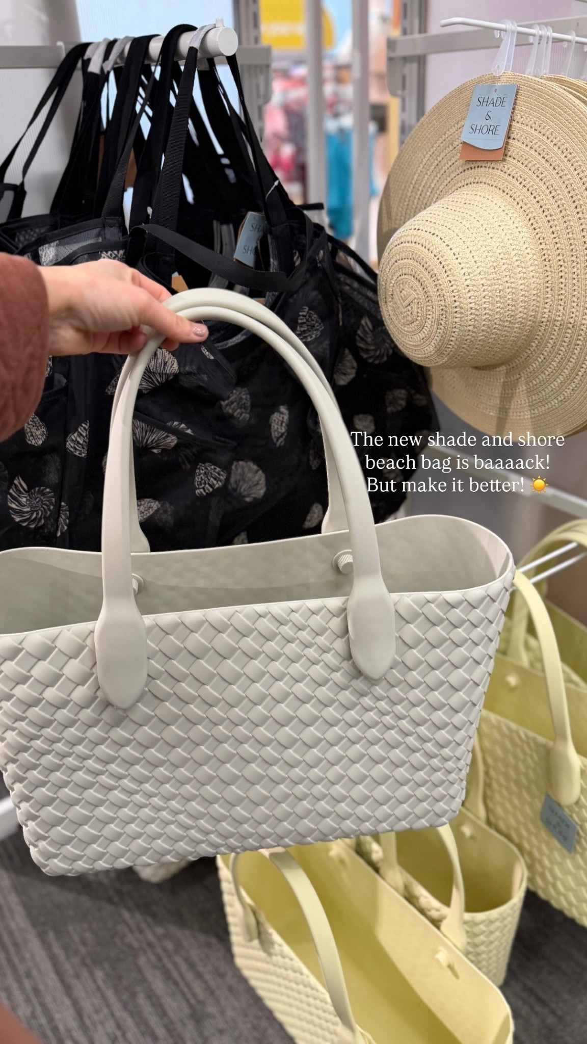 The beach bag is baaaaack!!