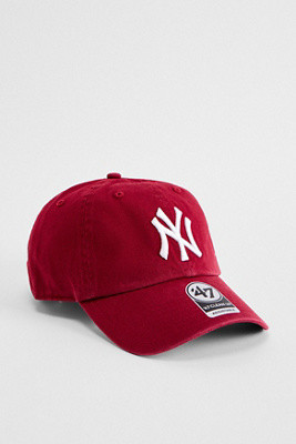 Casquette Clean Up NY Yankees '47 Brand par '47 Brand en Rouge taille: TAILLE UNIQUE | Urban Outfitters FR