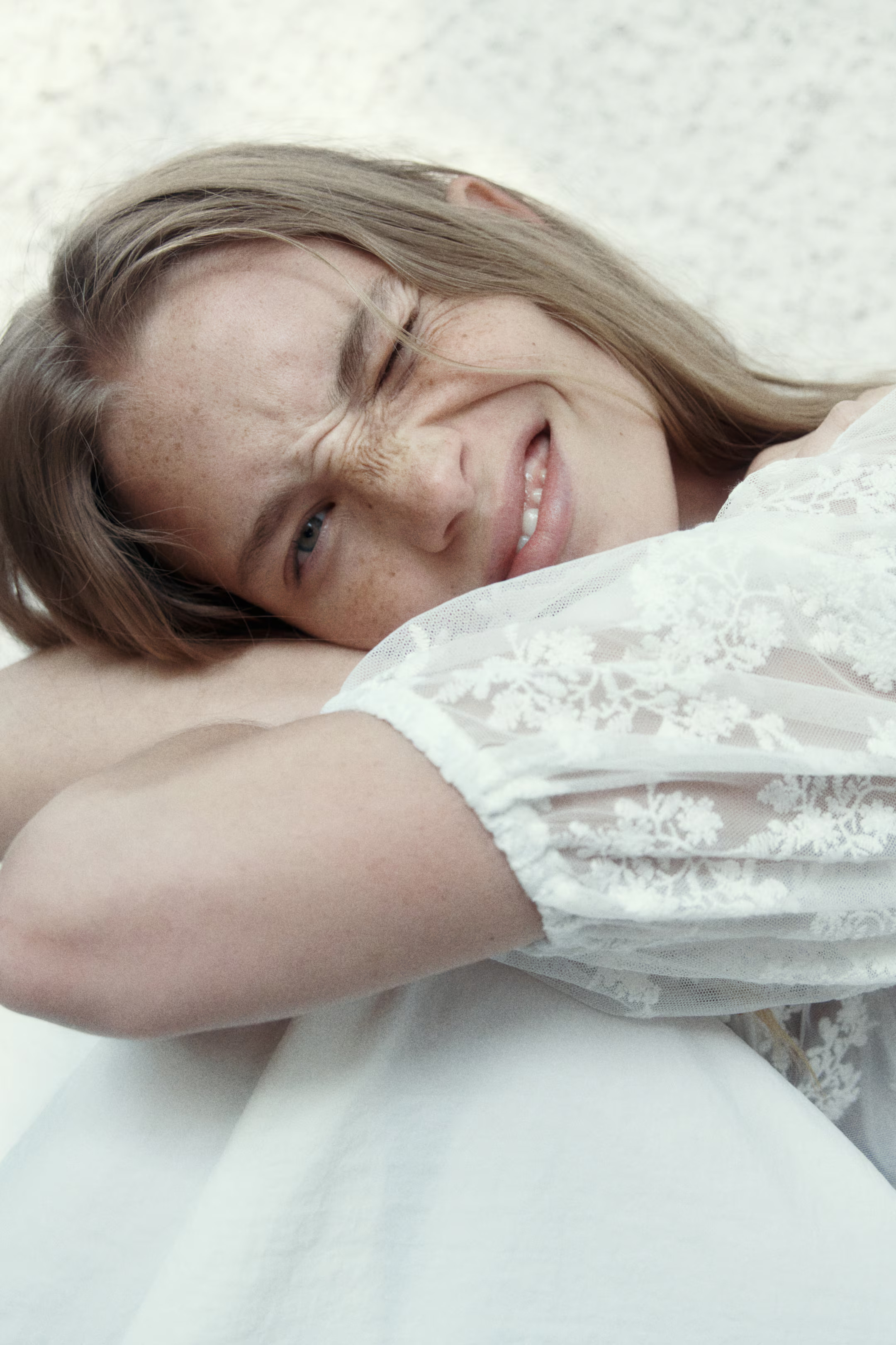 Balloon-sleeved lace blouse - Scollo arrotondato - Maniche a tre quarti - White - DONNA | H&M IT | H&M (FR, IT, ES, PT, BE)