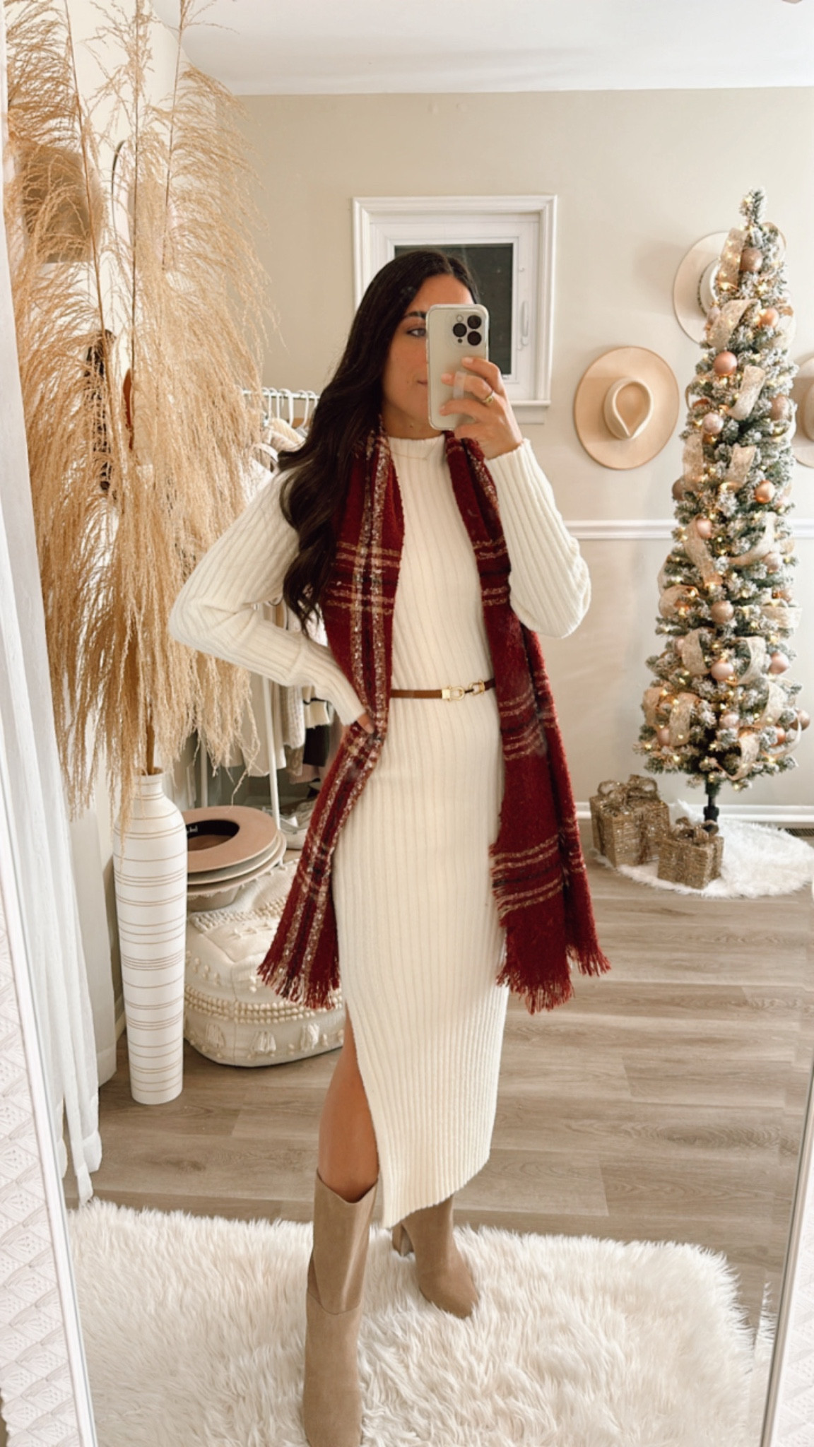 Just saw that one of my favorite dresses from last holiday season is back in stock! Perfect for Thanksgiving or Christmas and it’s so soft! 

#LTKHoliday #LTKSeasonal #LTKParties