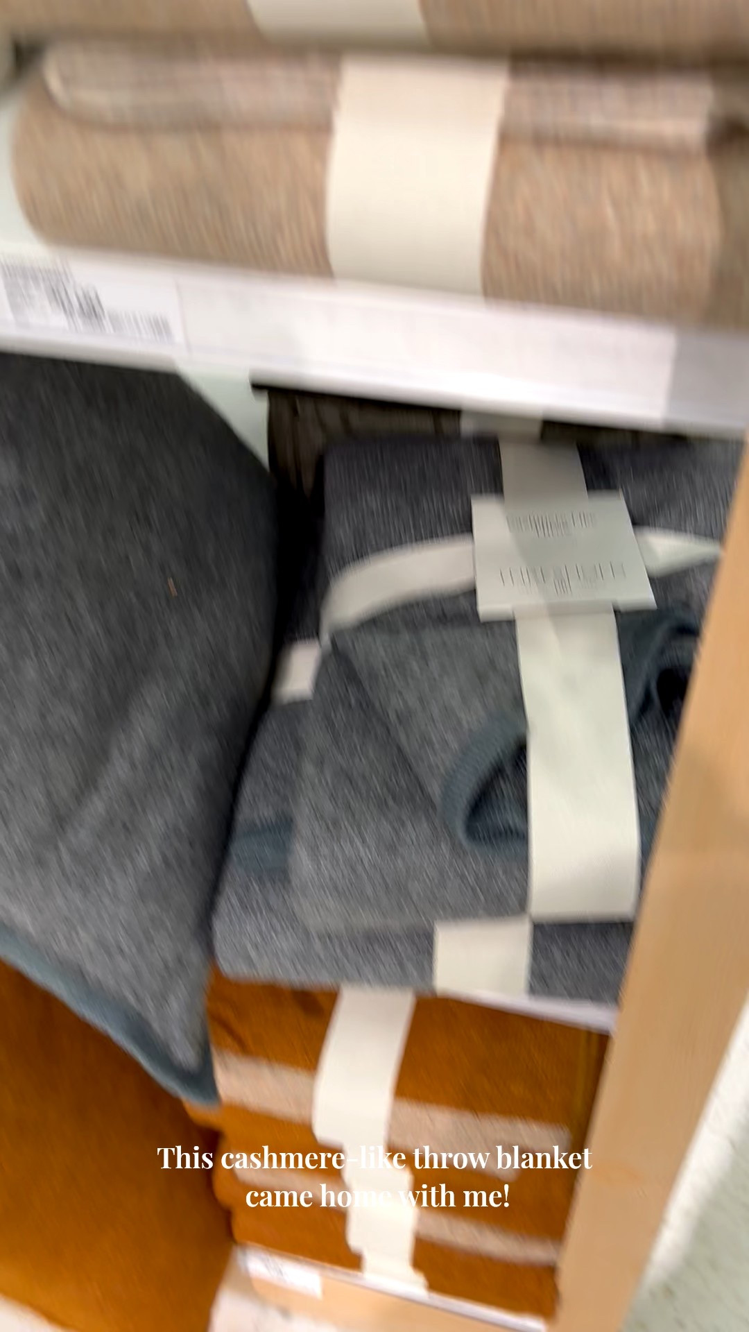 This cashmere- like throw blanket is so soft and cozy! I can’t wait to use this in already getting cold!

Makes a wonderful gift!!

Home decor, Thanksgiving, holding decor, living room decor, Christmas gift, target finds, target home 

#LTKFindsUnder50 #LTKSeasonal