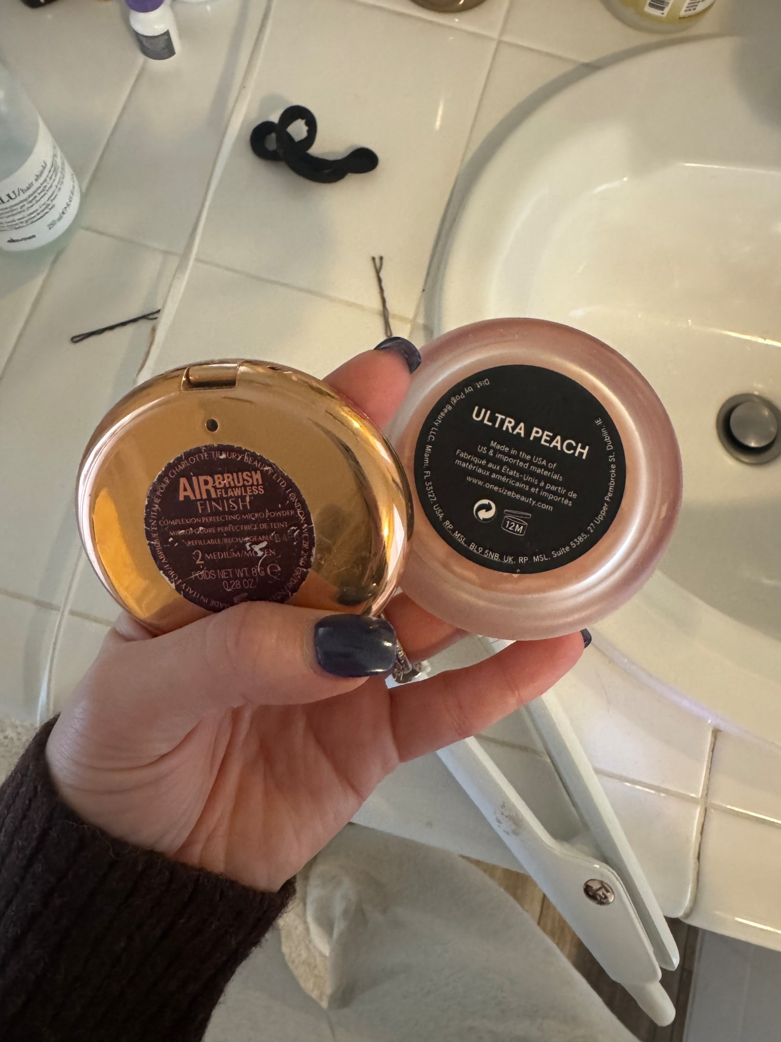 My ride-or-die setting powders for oily skin ✨
If you’re someone who gets shiny throughout the day and wants a soft matte, blurred, clean girl finish, these are the ones I swear by:

Loose Powder (ONE/SIZE – shade Ultra Peach here)
I use this with a small pressed puff:
	•	Press under the eyes to brighten + smooth
	•	Press around the sides of my nose
	•	Press right above my brows
Those are the spots where my oils peek through the fastest. The Translucent shade is also amazing if you want something universal that works on every skin tone.

Pressed Powder (Charlotte Tilbury Airbrush Flawless Finish – I use Medium)
I dust this all over the rest of my face to set and blur. It works for me whether I’m tan in summer or pale in winter ..it just melts in and makes everything look filtered and smooth.

These are not dewy finish powders. This is for my oily skin girls who want their makeup to actually stay put all day without sliding off. 🌸
