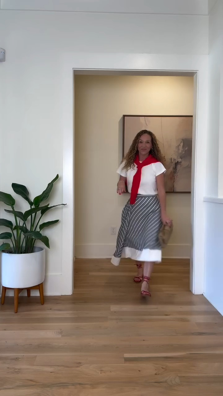 Apparently I have a type...and it's stripes!!😊

Each of these are great quality and a great price!  And perfect for summer!!

When you know you like something, don’t overthink it, just lean in!

Which of these would you wear?  Comment stripes for links!!

#midlifestyle #fashionover40 #styleover40 #commensestyle