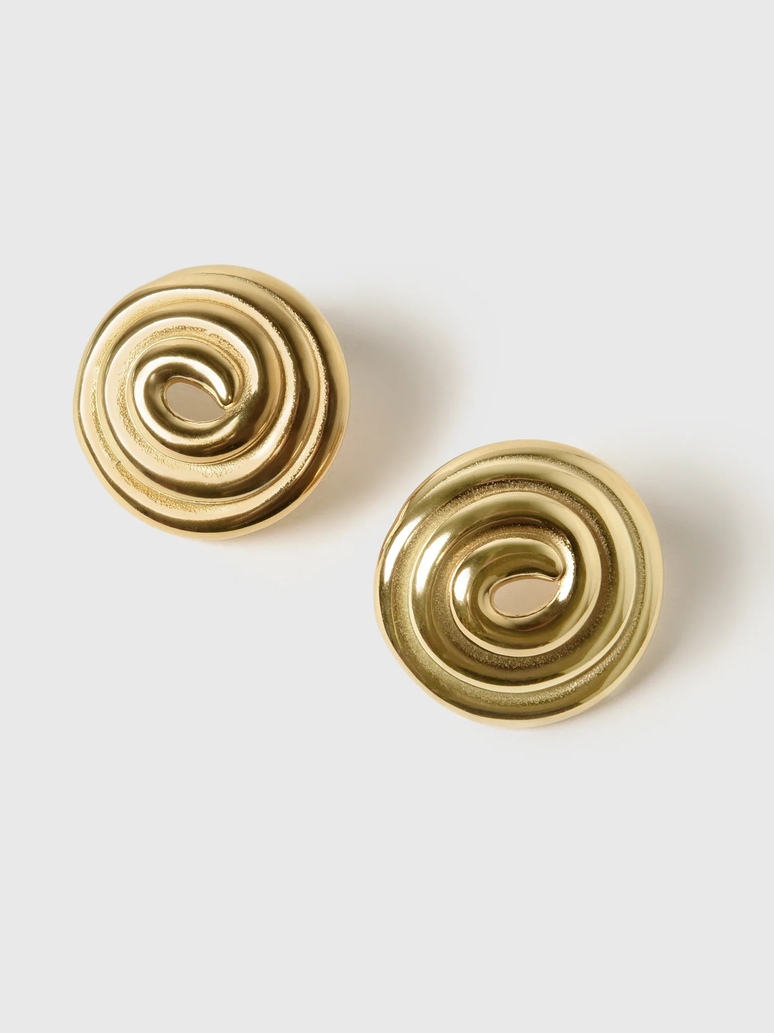 CRYSTAL HAZE
                      
                     Mayfair Earrings | Saint Bernard