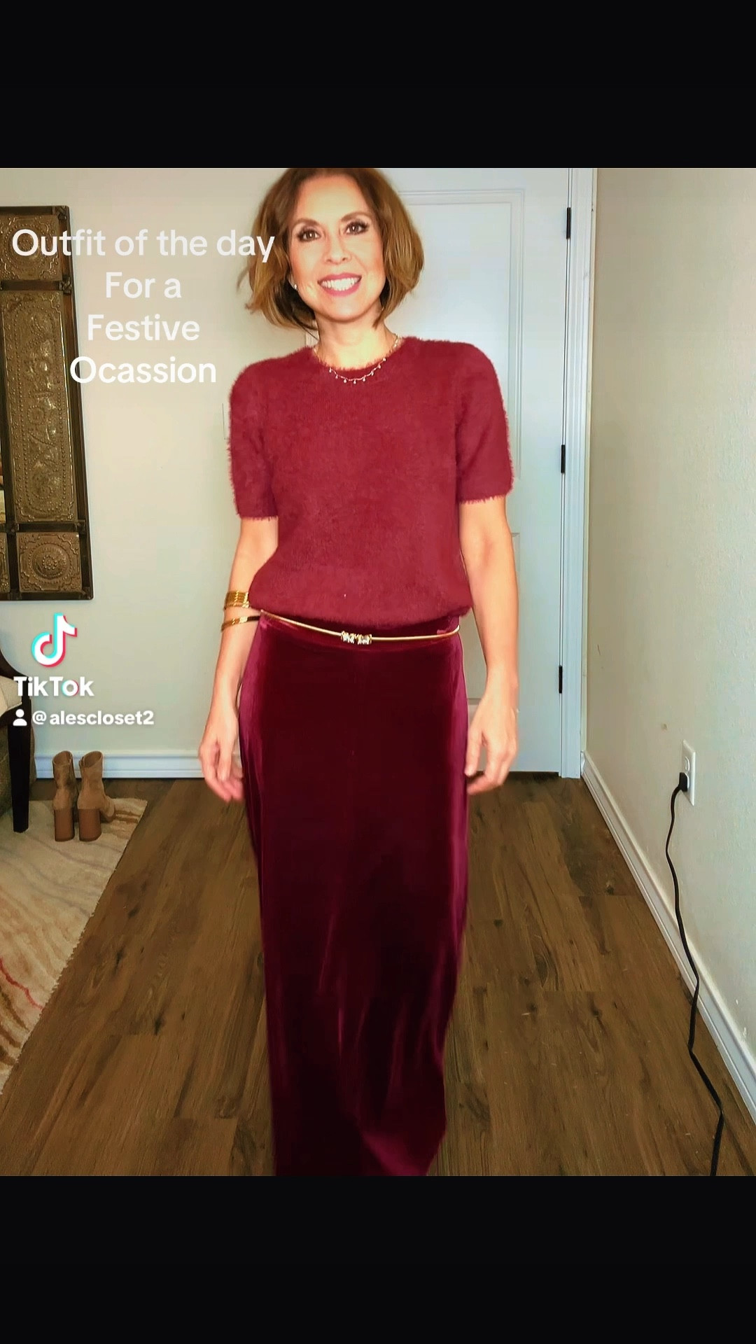 Feeling festive in rich tones and soft textures 🎄✨
This velvet skirt and fuzzy knit combo makes me feel cozy yet elegant — perfect for a dinner party or holiday gathering.
Linked exact  pieces for you to recreate the look ❤️

Top: XS
Skirt: XS
Belt: Slim metallic accent

Happy styling, friends! 💋

⸻


#FestiveOutfit #HolidayStyle #WinterFashion #OutfitInspo #LTKHoliday #VelvetSkirt #ChicStyle #HolidayOOTD #LTKStyle #ElegantLook #LTKUnder100 #LTKFashion #LTKWinter #StyleInspo #OOTD #AleStyle #AlesCloset #PetiteStyle #HolidayWardrobe #FashionInspo

#LTKStyleTip #LTKOver40 #LTKSeasonal